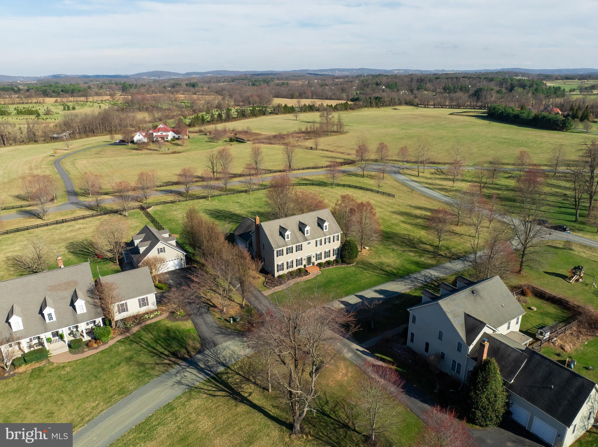 WATERFIELD HAMLET - Residential