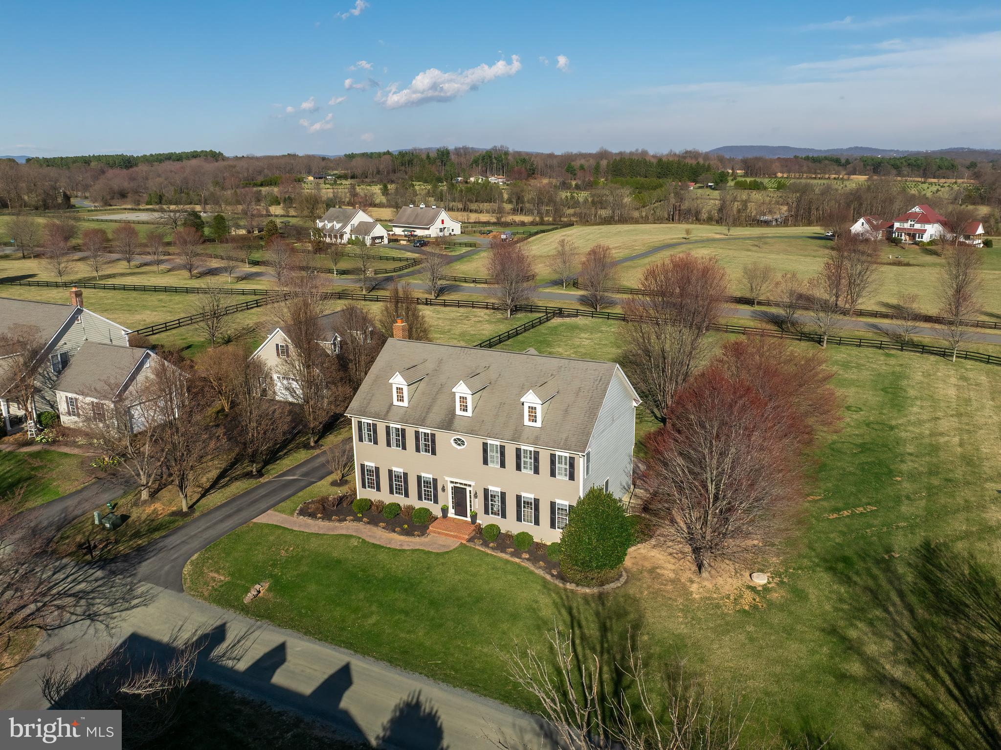 WATERFIELD HAMLET - Residential