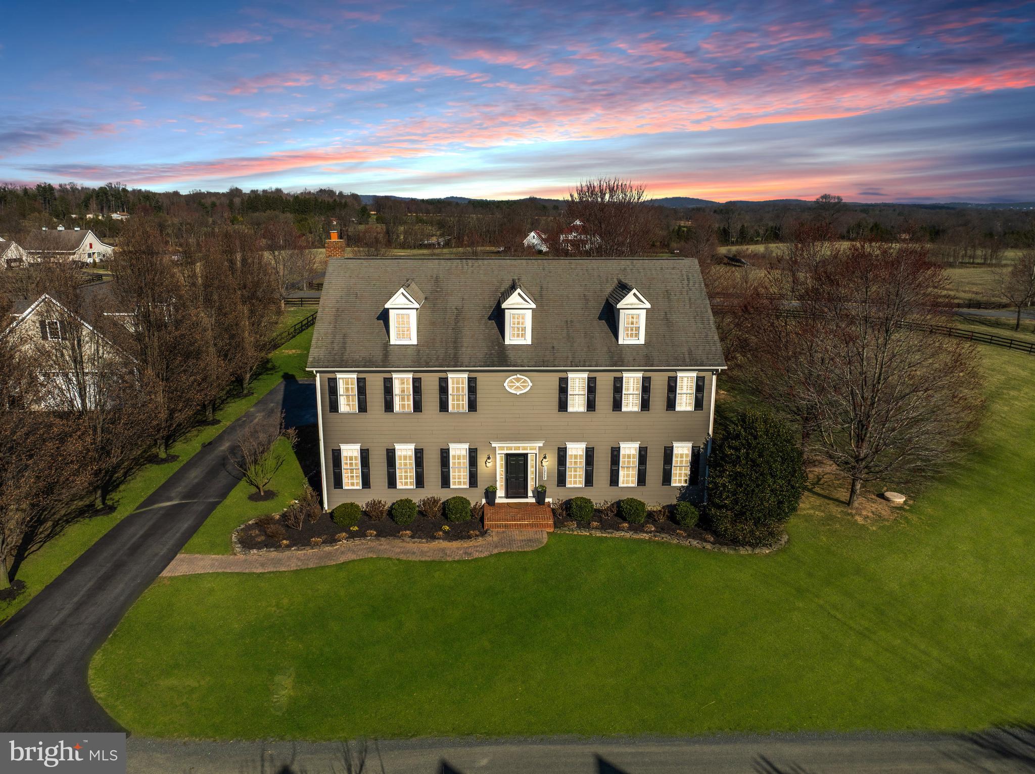 WATERFIELD HAMLET - Residential