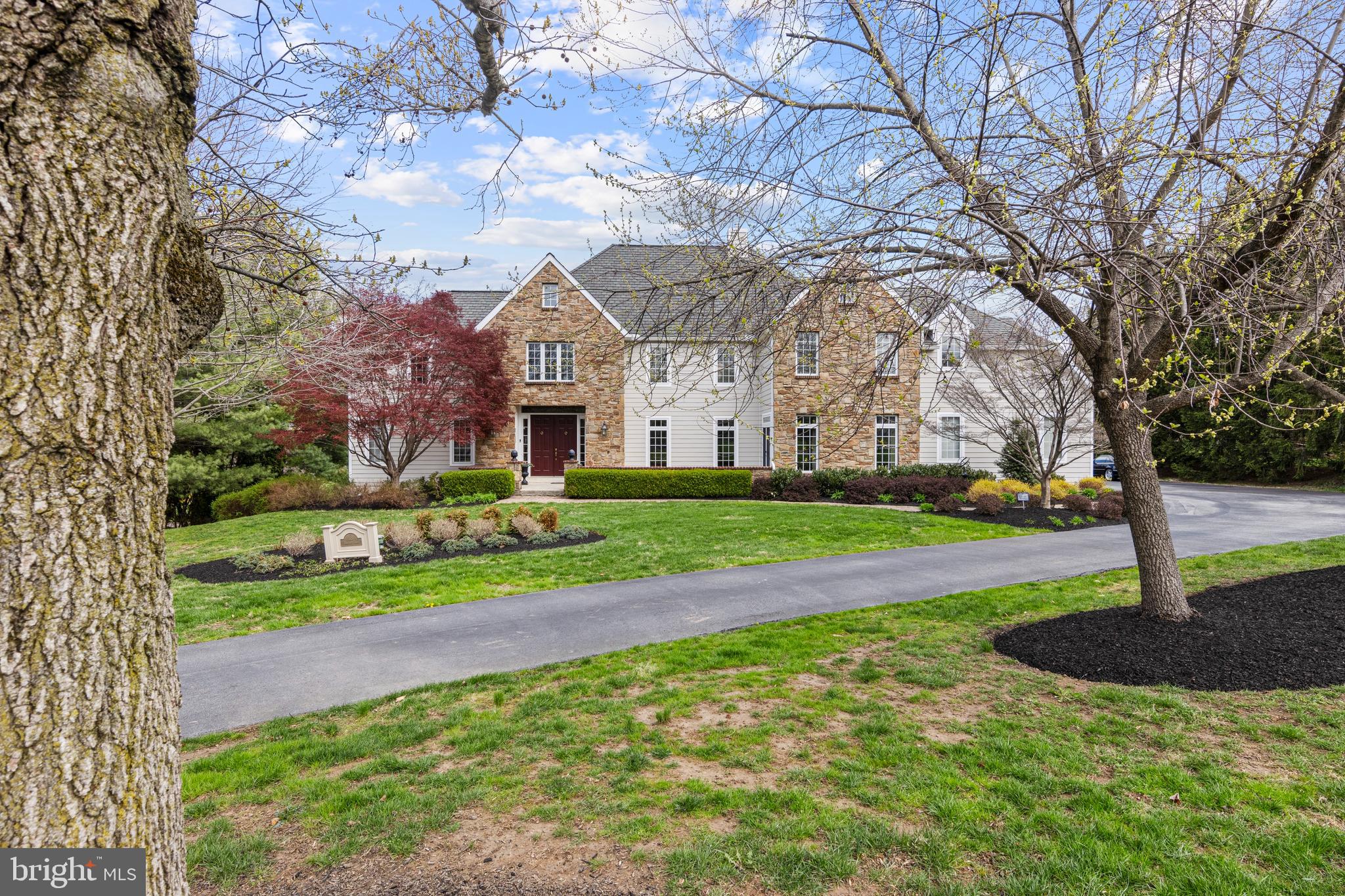 VILLAGE BLACKSHIRE - Residential