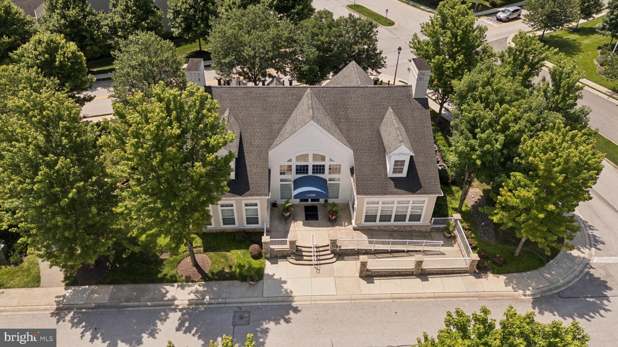 COURTYARDS AT WAVERLY WOODS EAST - Residential