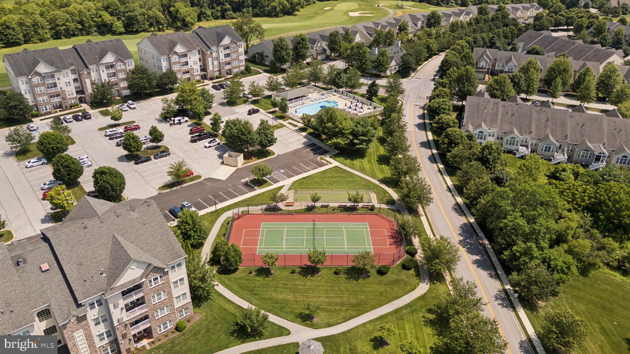 COURTYARDS AT WAVERLY WOODS EAST - Residential