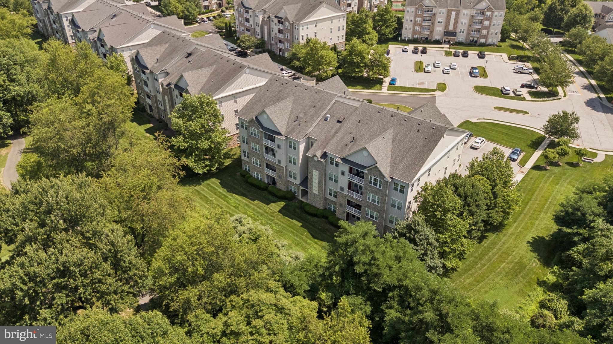 COURTYARDS AT WAVERLY WOODS EAST - Residential