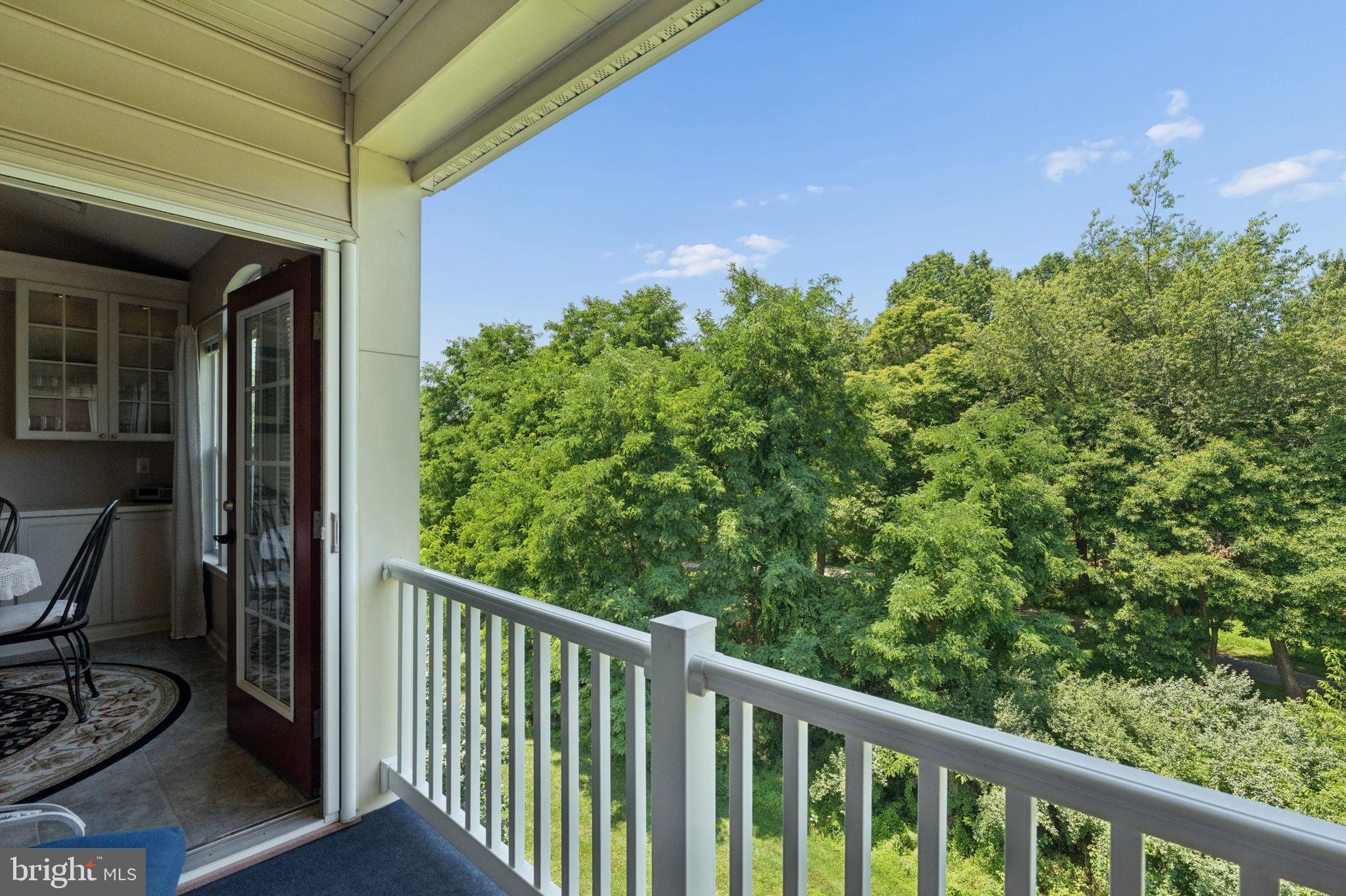 COURTYARDS AT WAVERLY WOODS EAST - Residential
