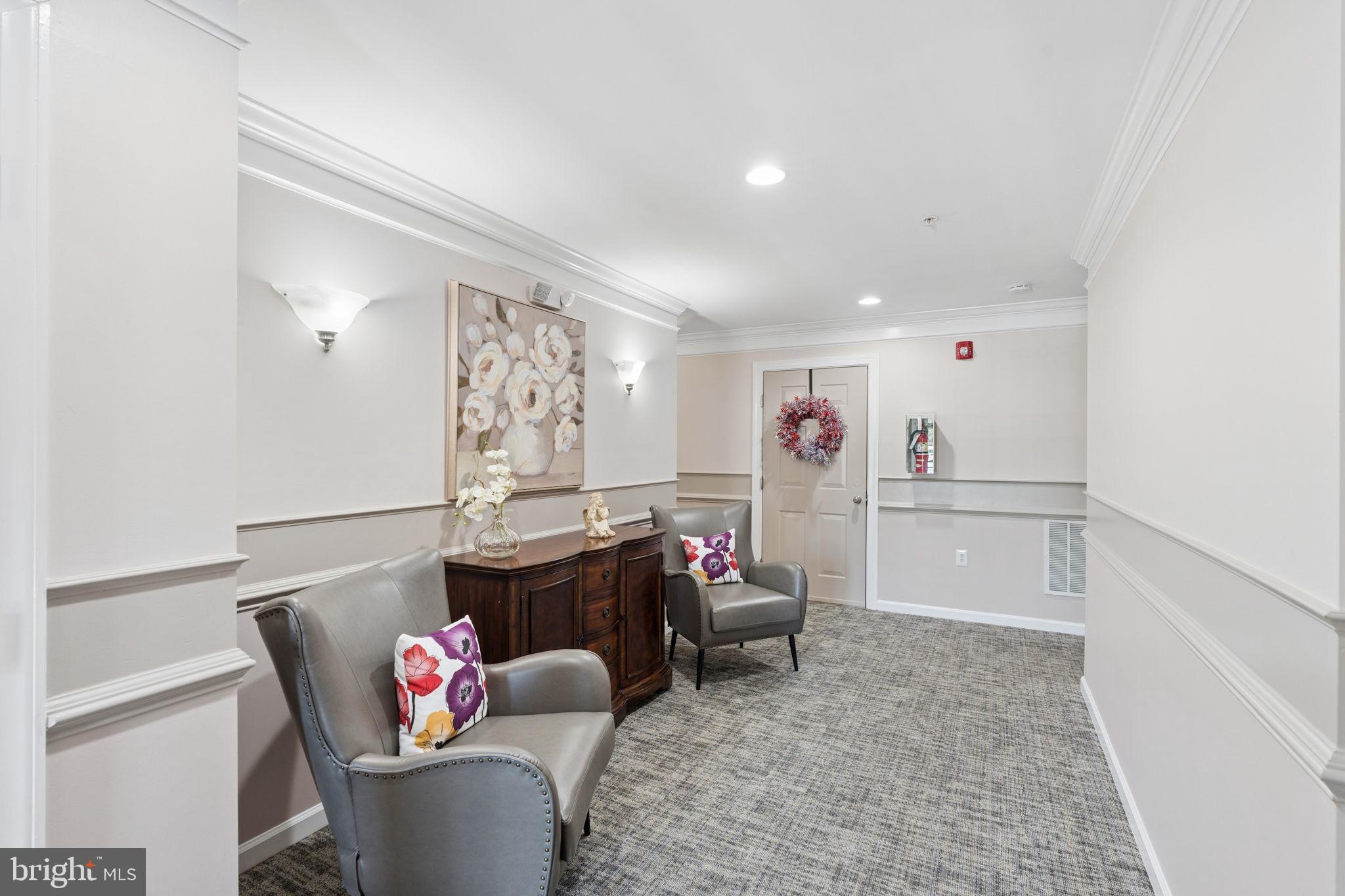 COURTYARDS AT WAVERLY WOODS EAST - Residential