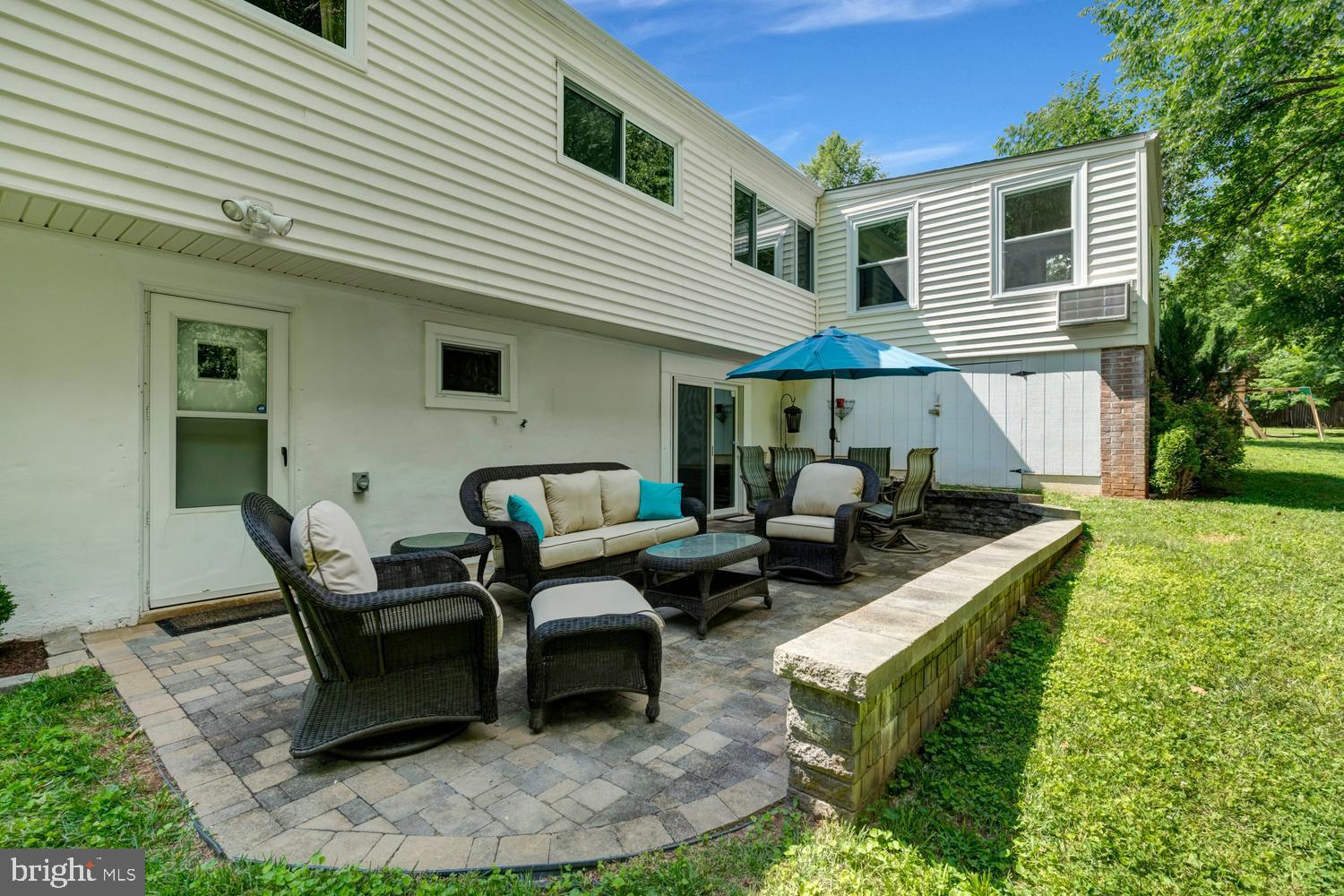 MANOR WOODS - Residential