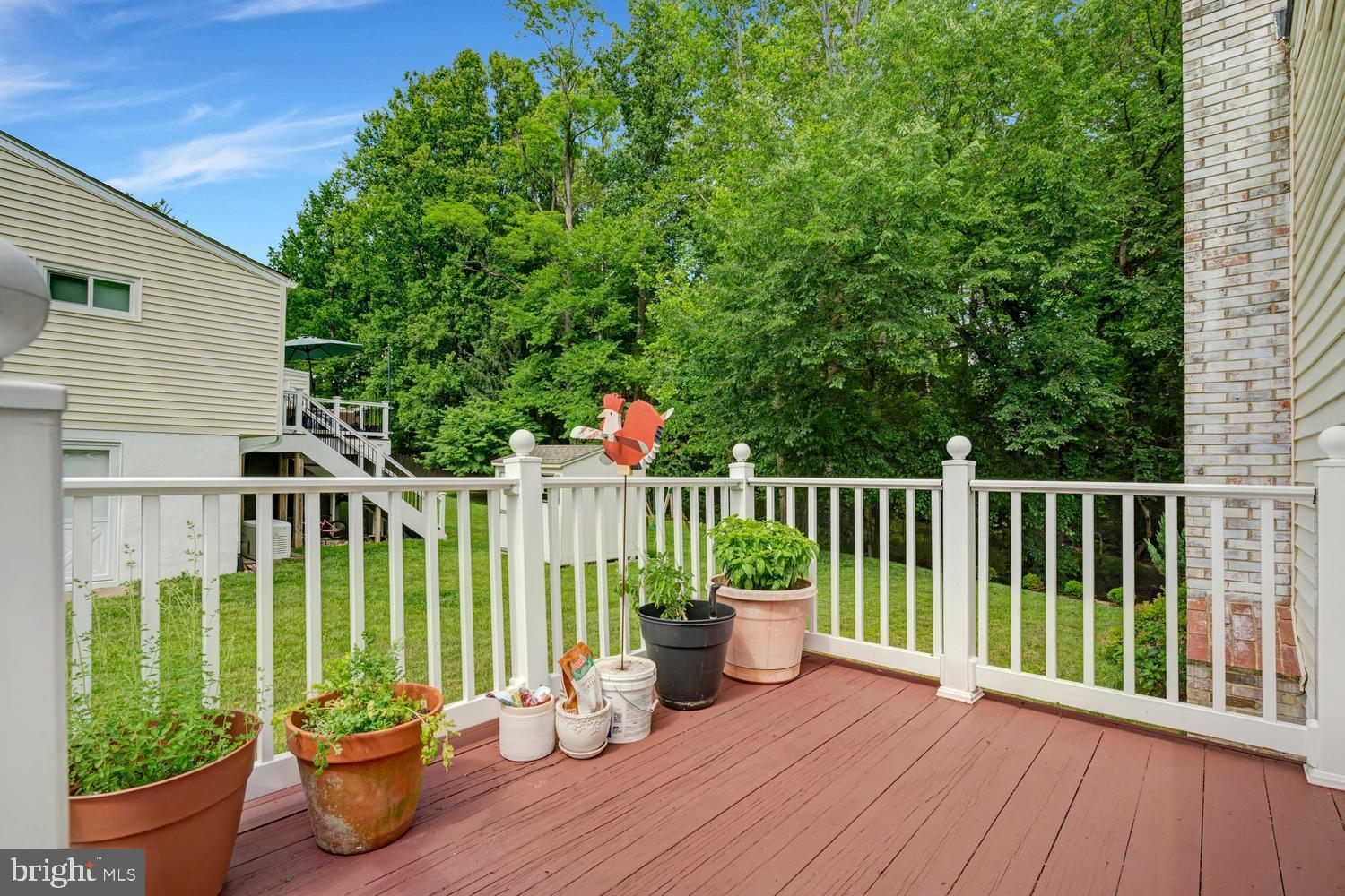 MANOR WOODS - Residential