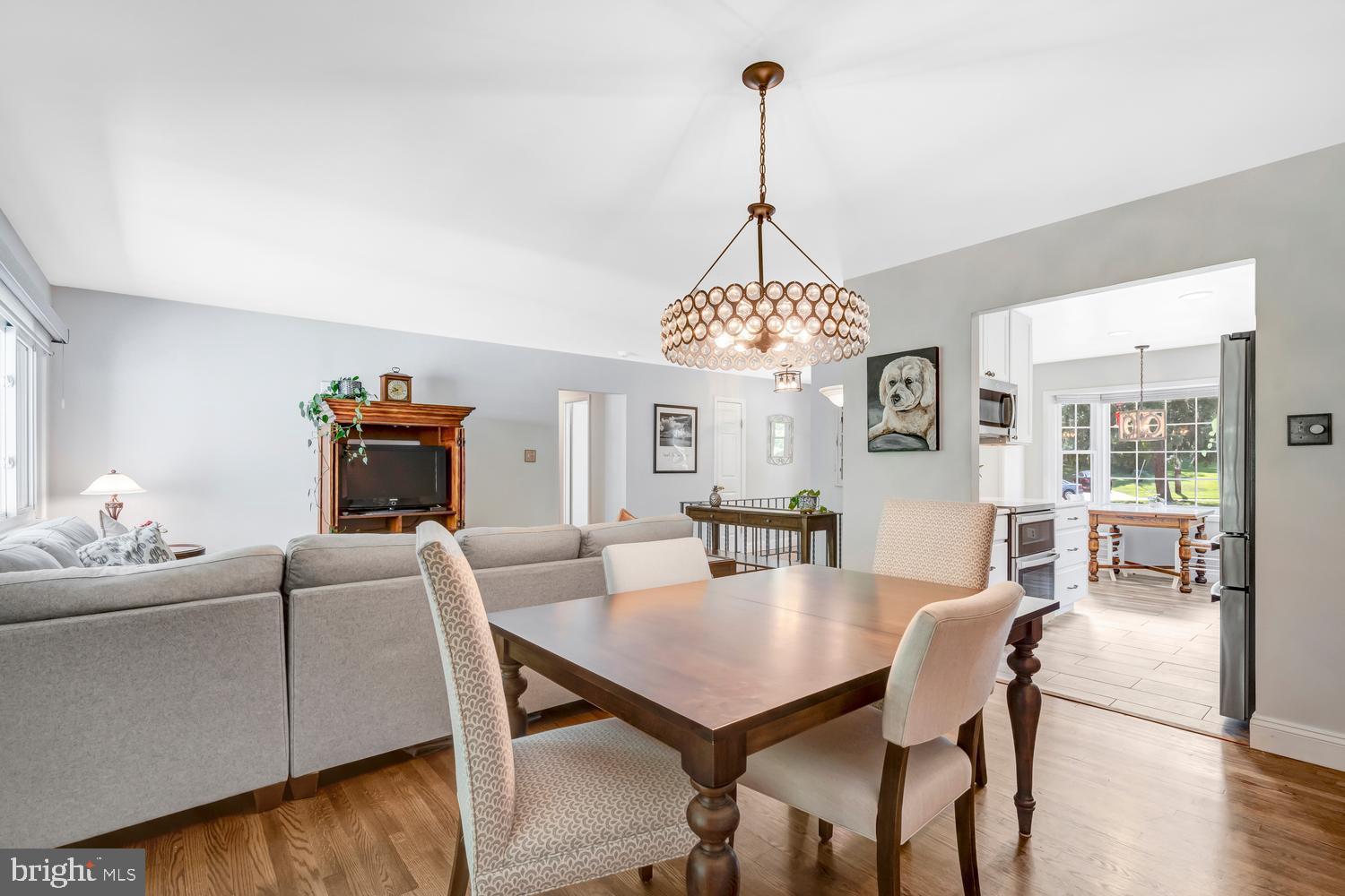 MANOR WOODS - Residential