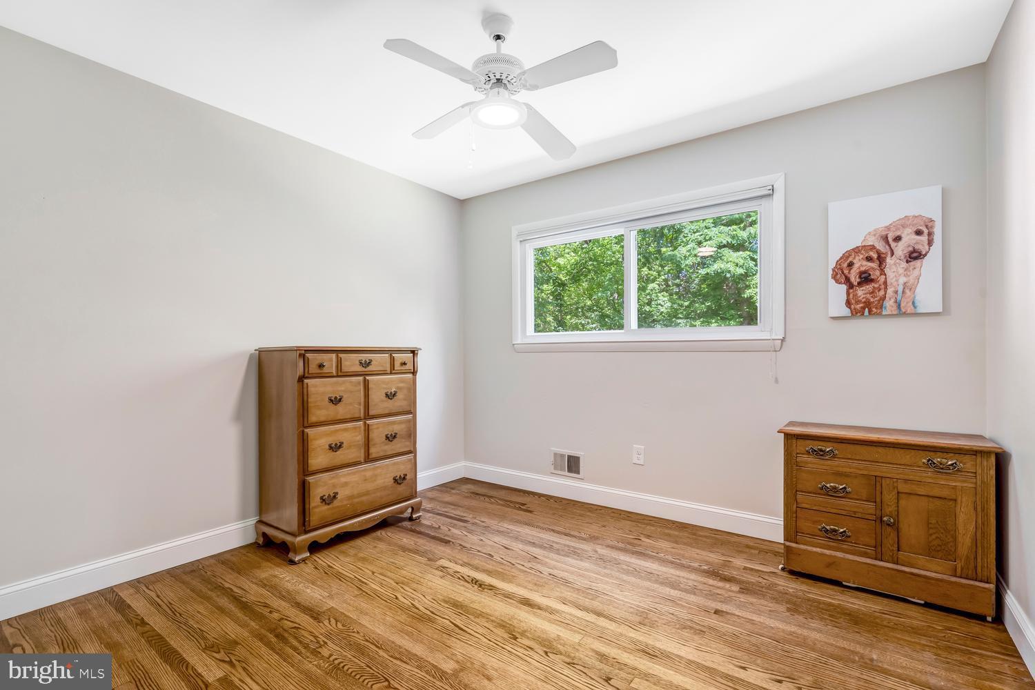 MANOR WOODS - Residential