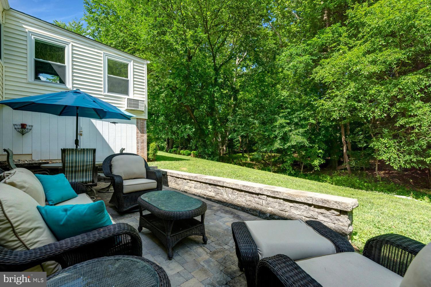 MANOR WOODS - Residential