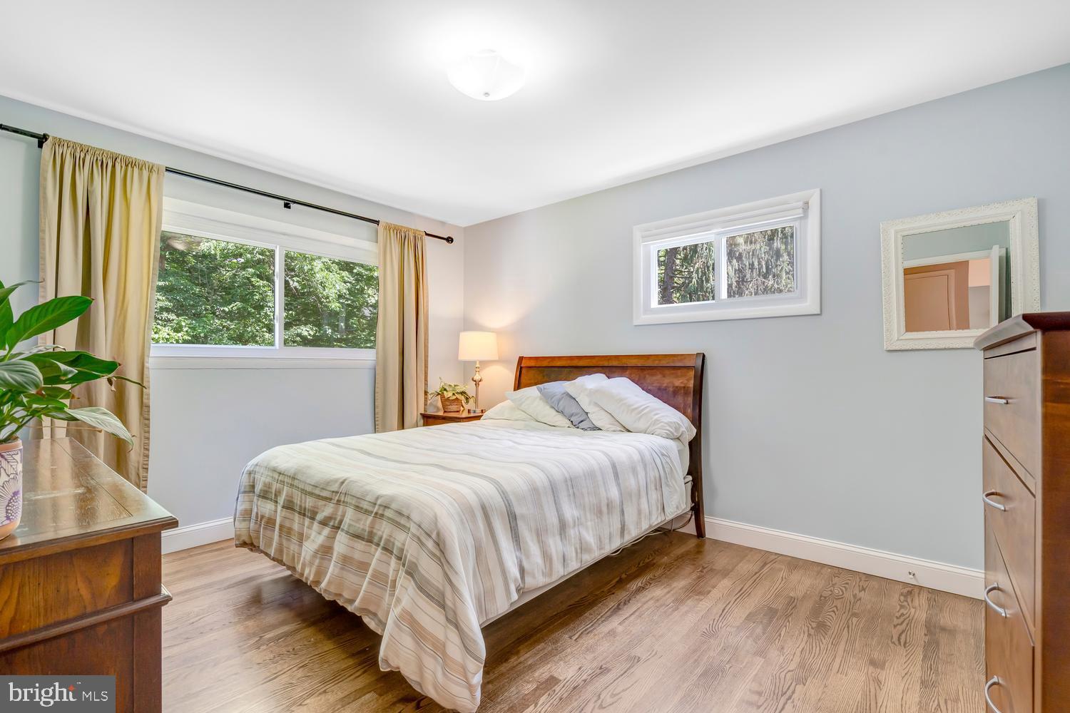 MANOR WOODS - Residential