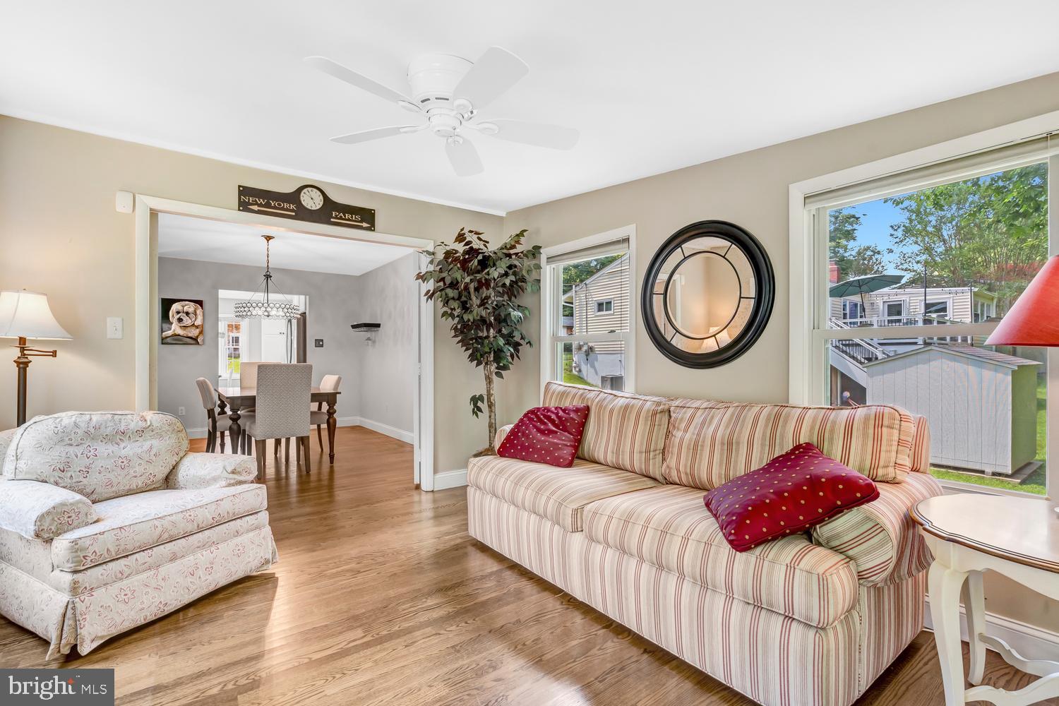MANOR WOODS - Residential