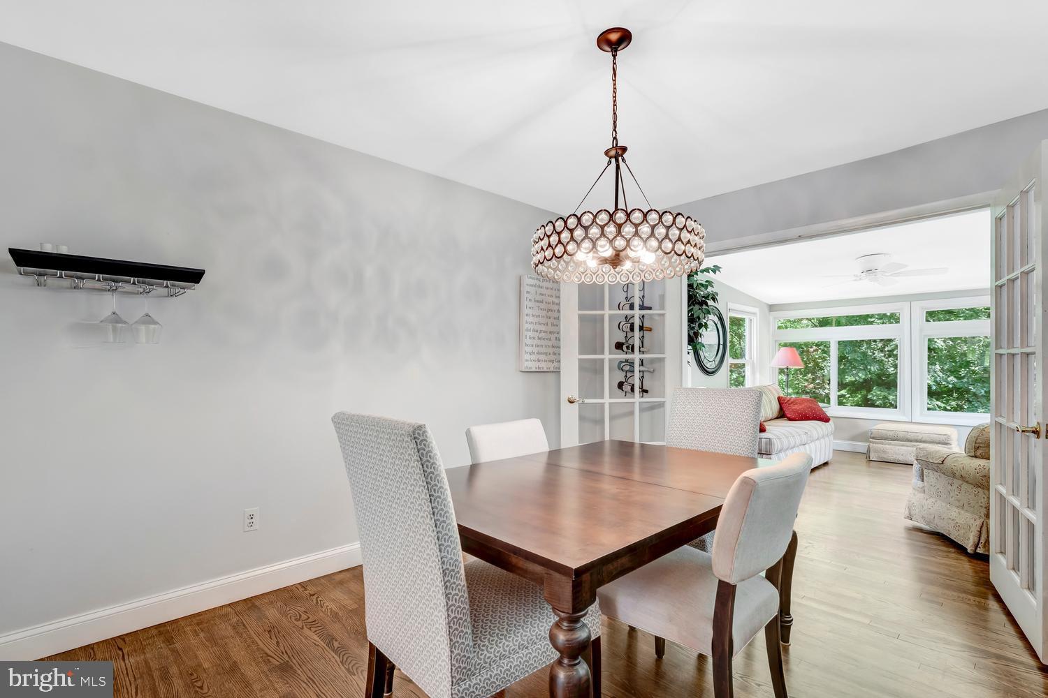 MANOR WOODS - Residential