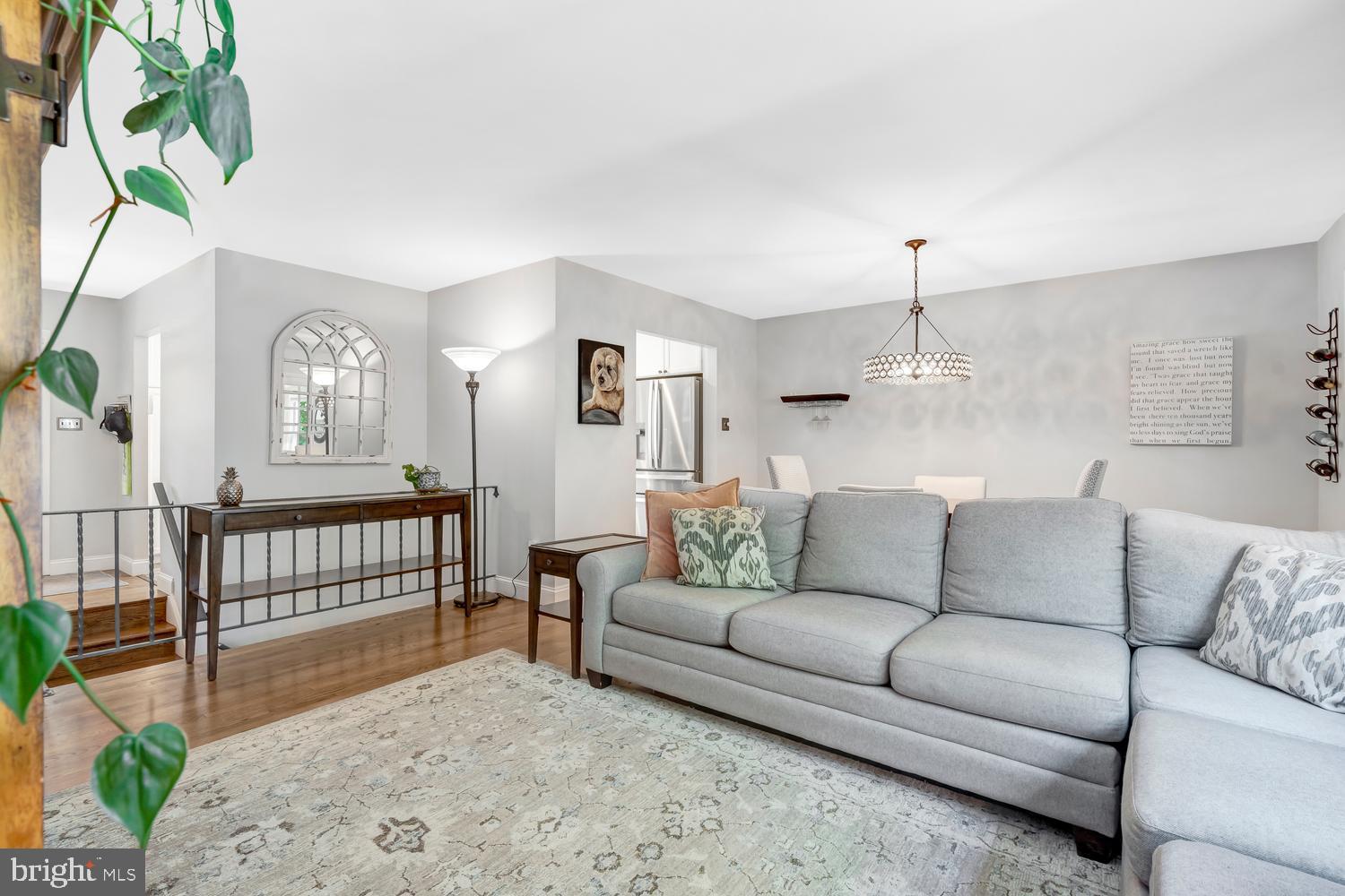 MANOR WOODS - Residential