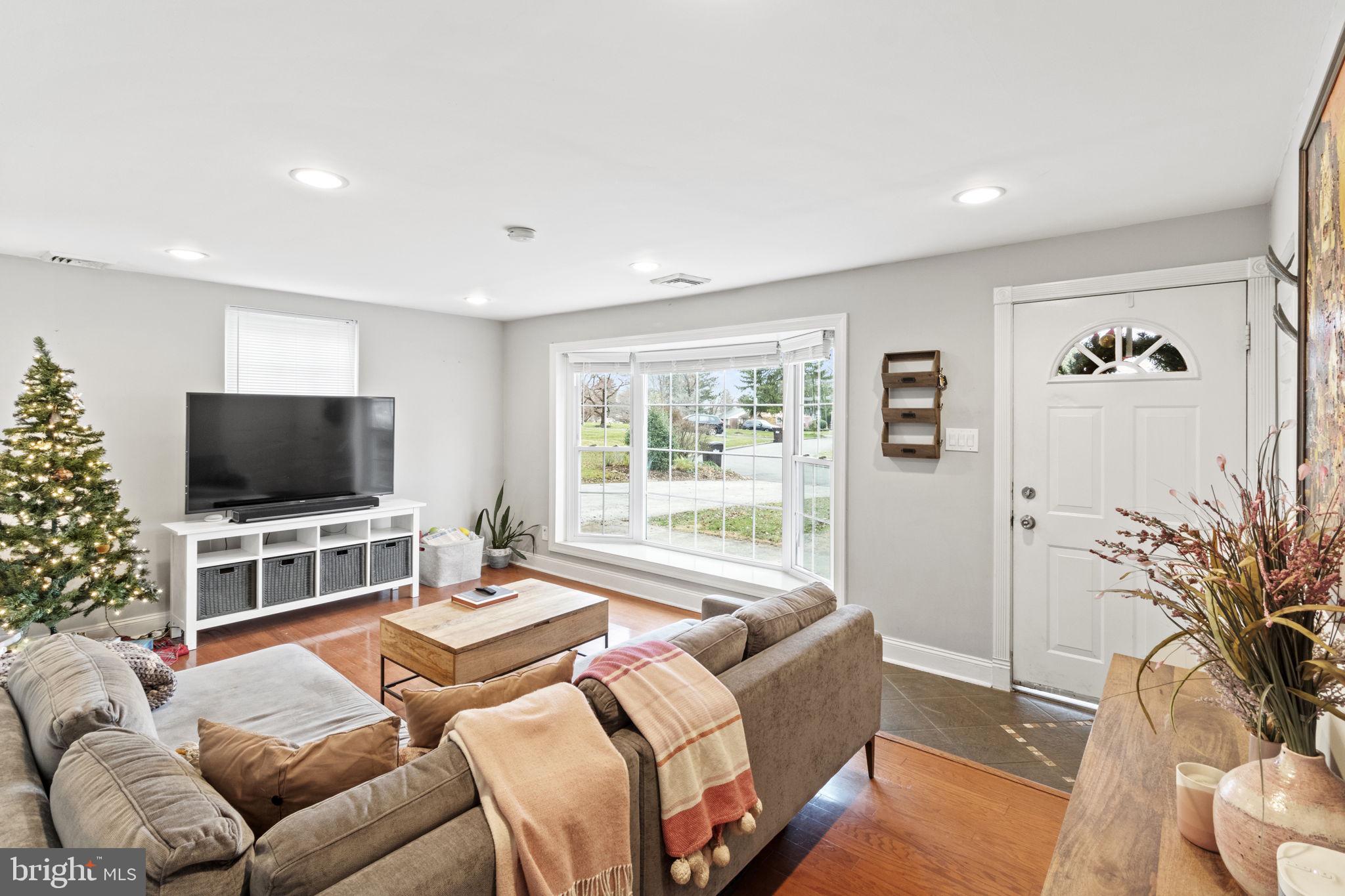 VALLEY FORGE HOMES - Residential