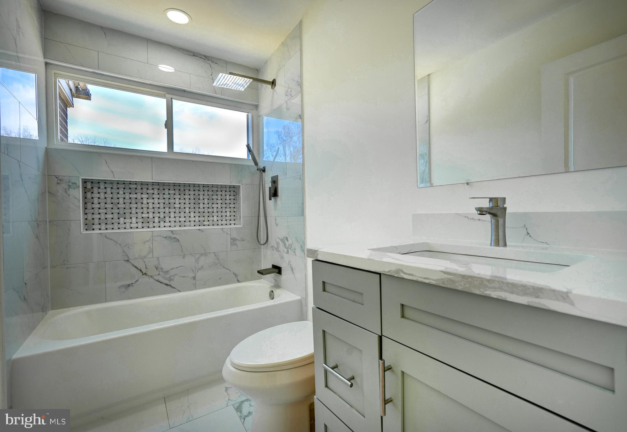 BEL PRE SQUARE - Residential