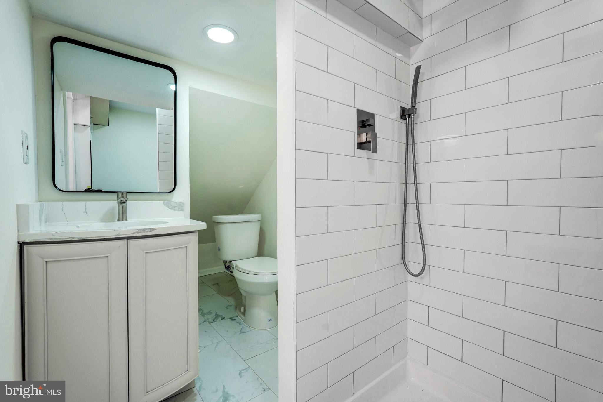 BEL PRE SQUARE - Residential