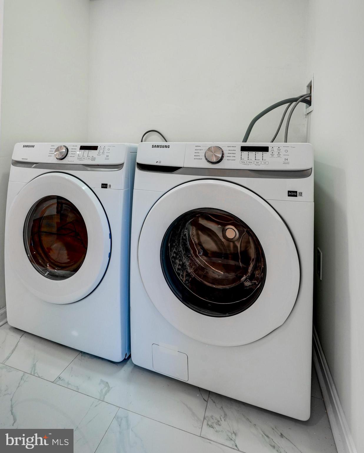 BEL PRE SQUARE - Residential