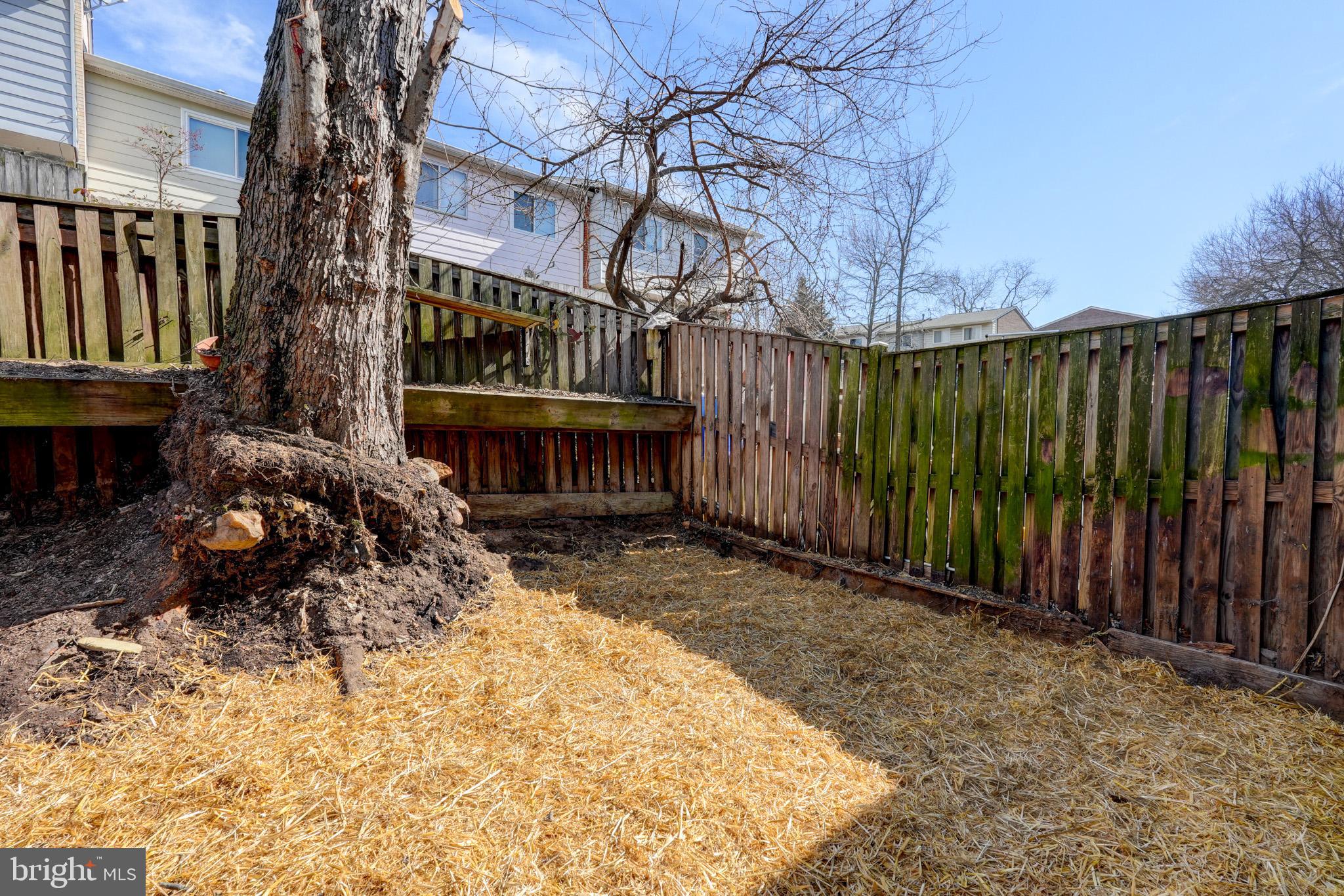 BEL PRE SQUARE - Residential