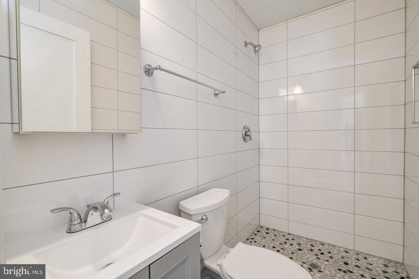 RIVERDALE PARK - Residential Lease
