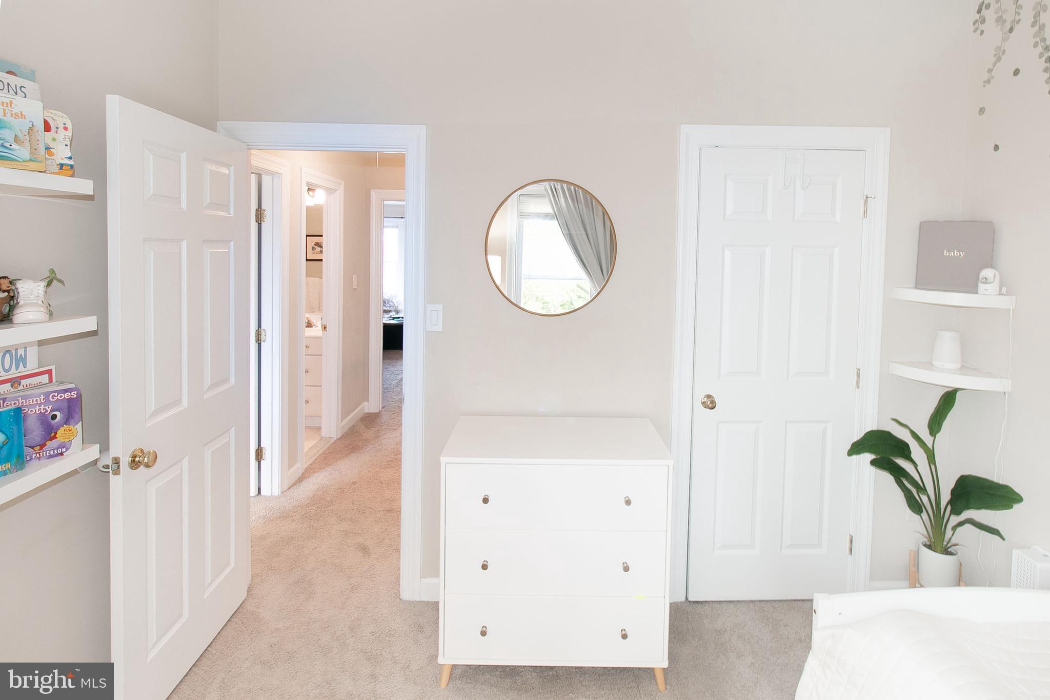 LIFESTYLE AT SULLY STATION - Residential