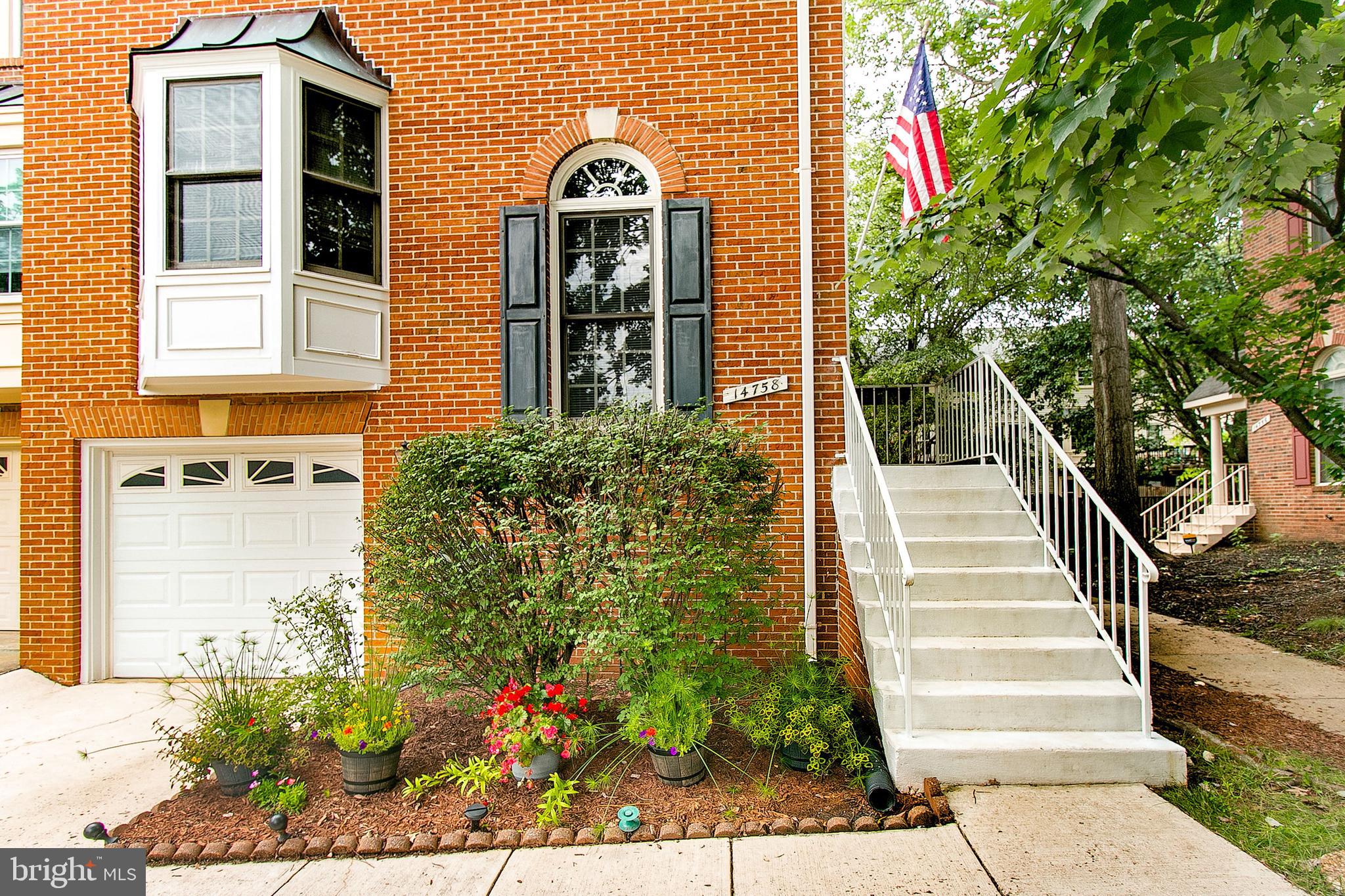 LIFESTYLE AT SULLY STATION - Residential