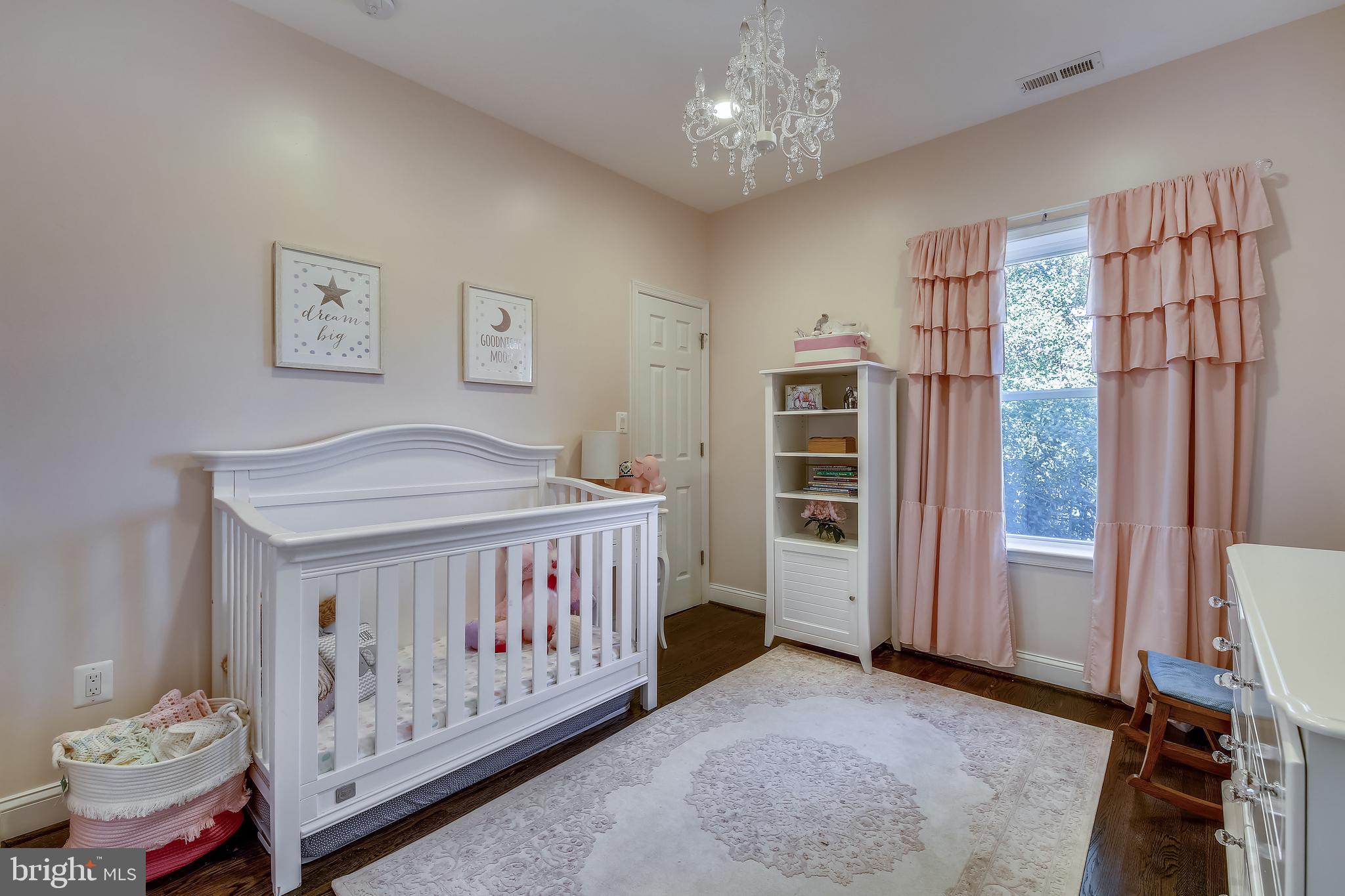 MAPLEWOOD - Residential