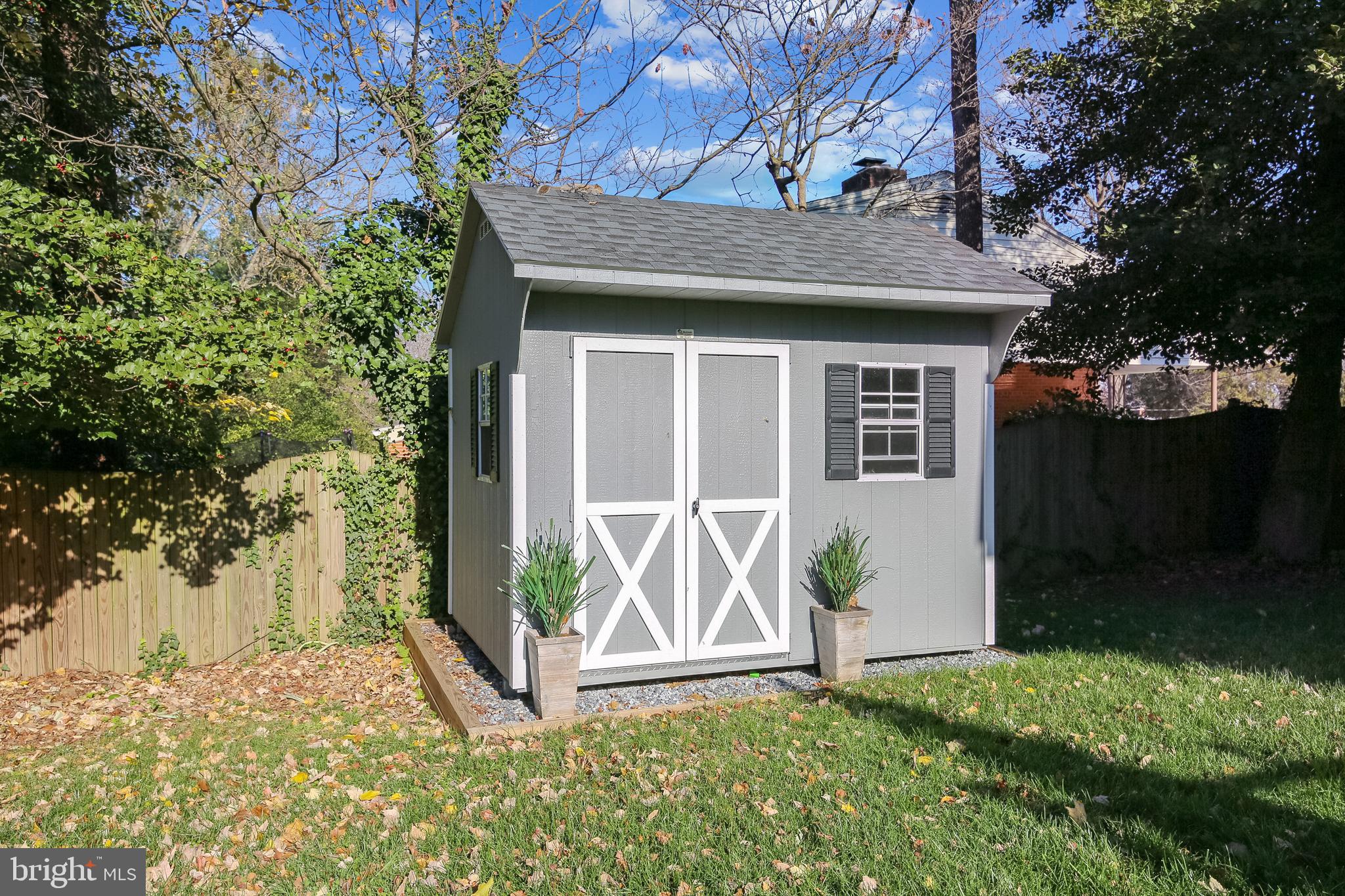 MAPLEWOOD - Residential