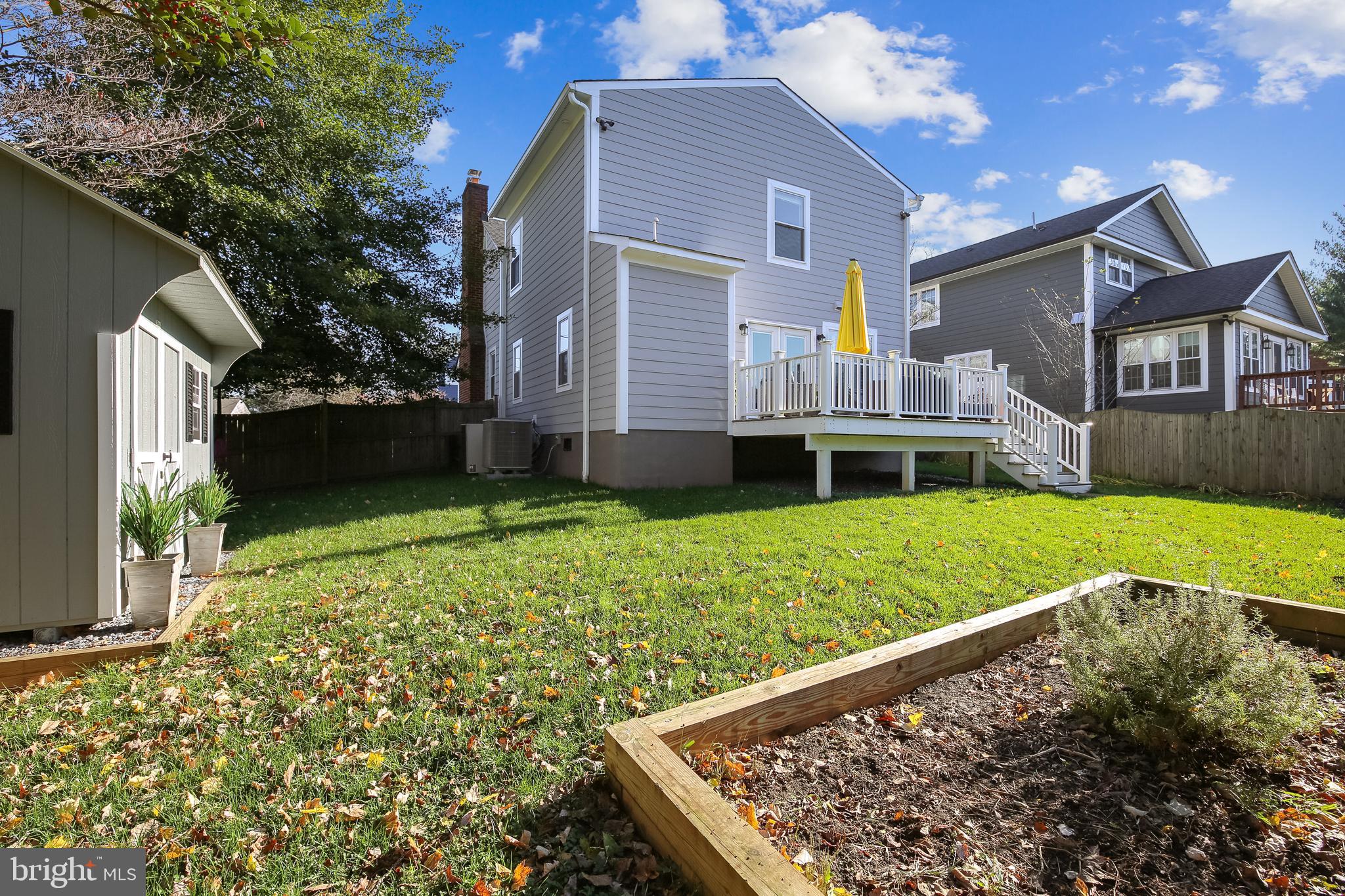 MAPLEWOOD - Residential