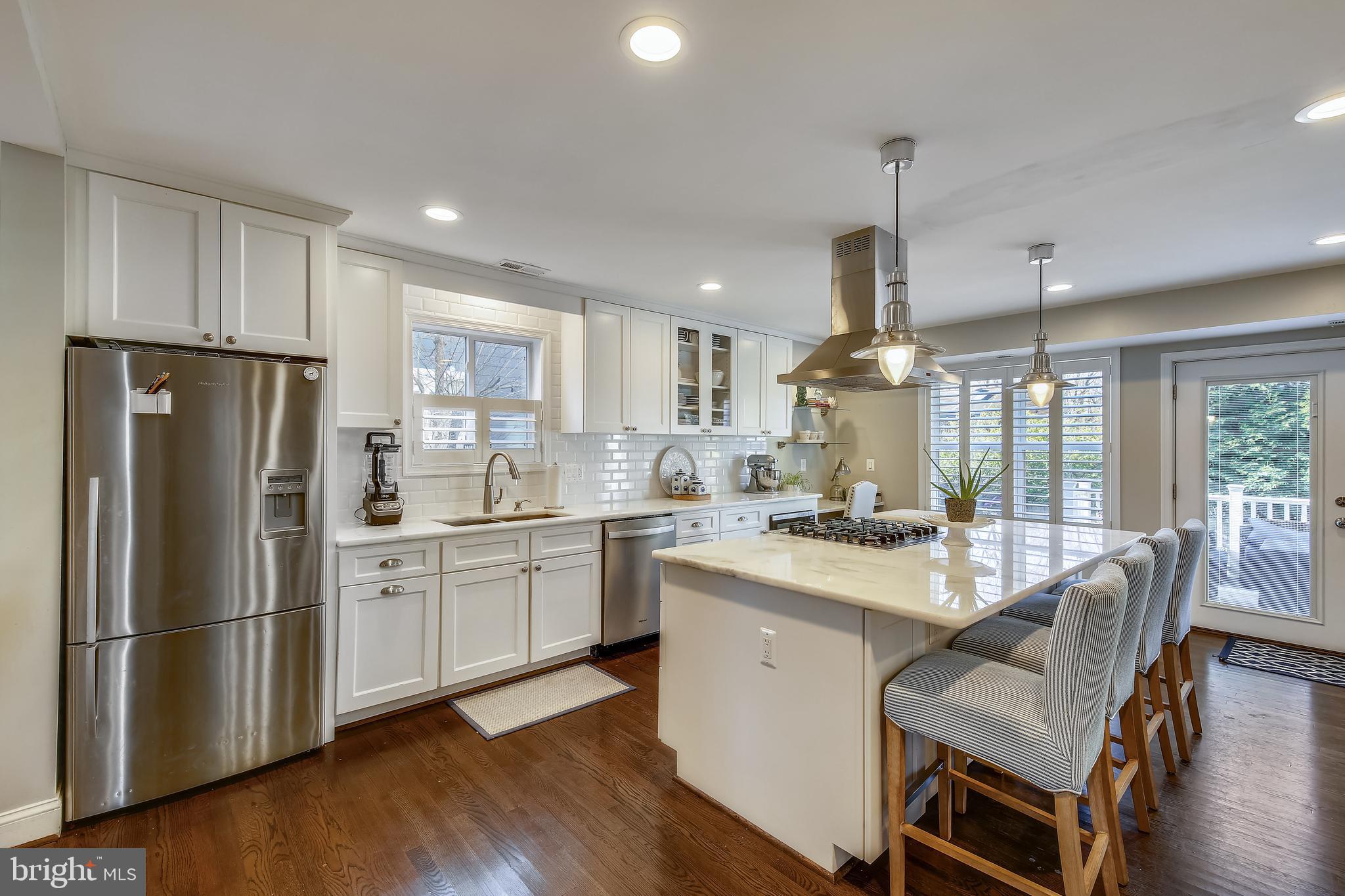 MAPLEWOOD - Residential