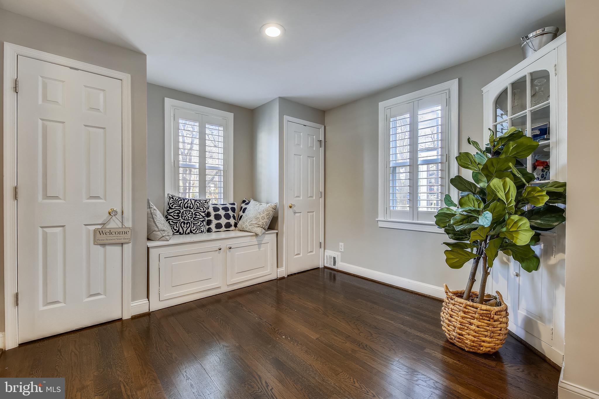 MAPLEWOOD - Residential