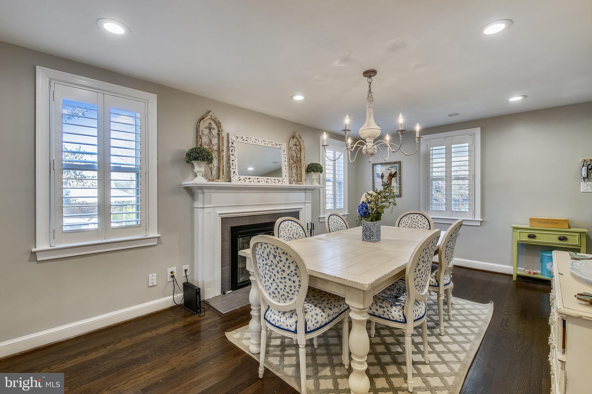 MAPLEWOOD - Residential