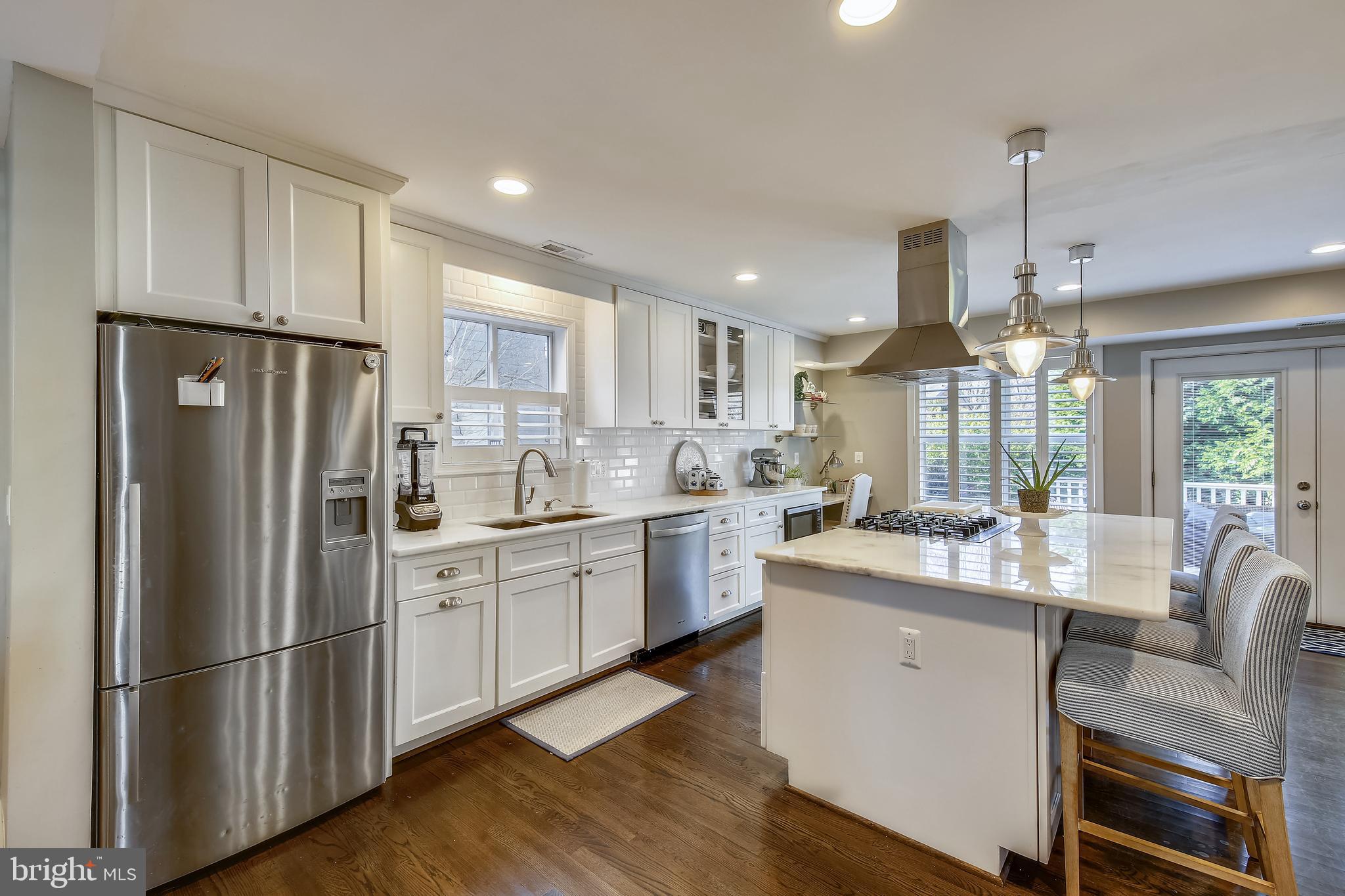 MAPLEWOOD - Residential