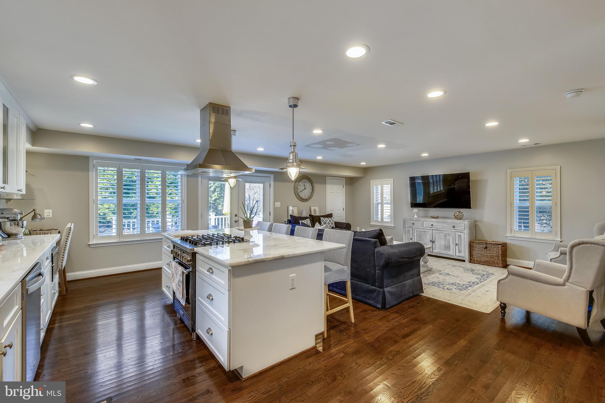 MAPLEWOOD - Residential