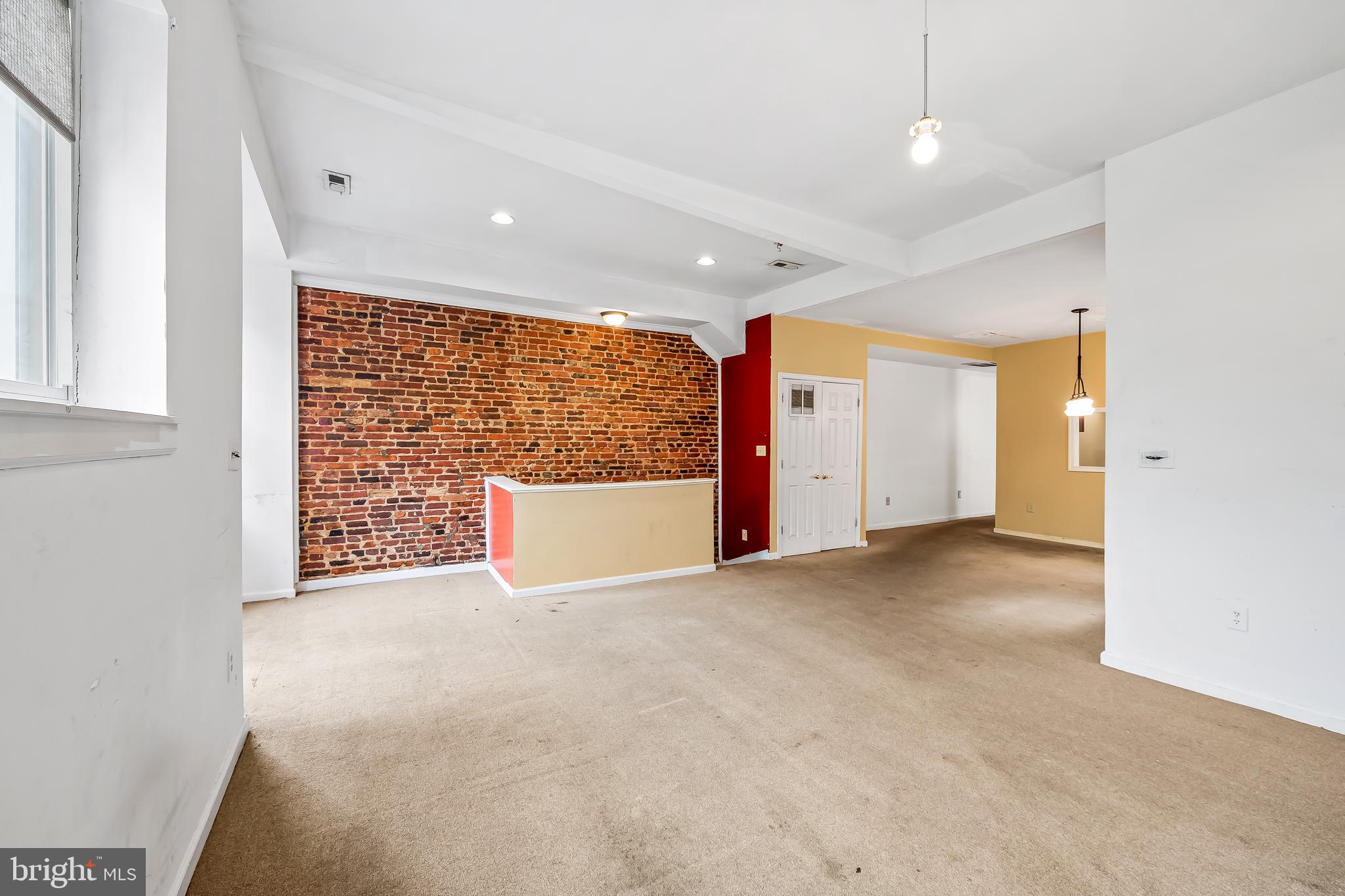 RESERVOIR HILL - Residential Income
