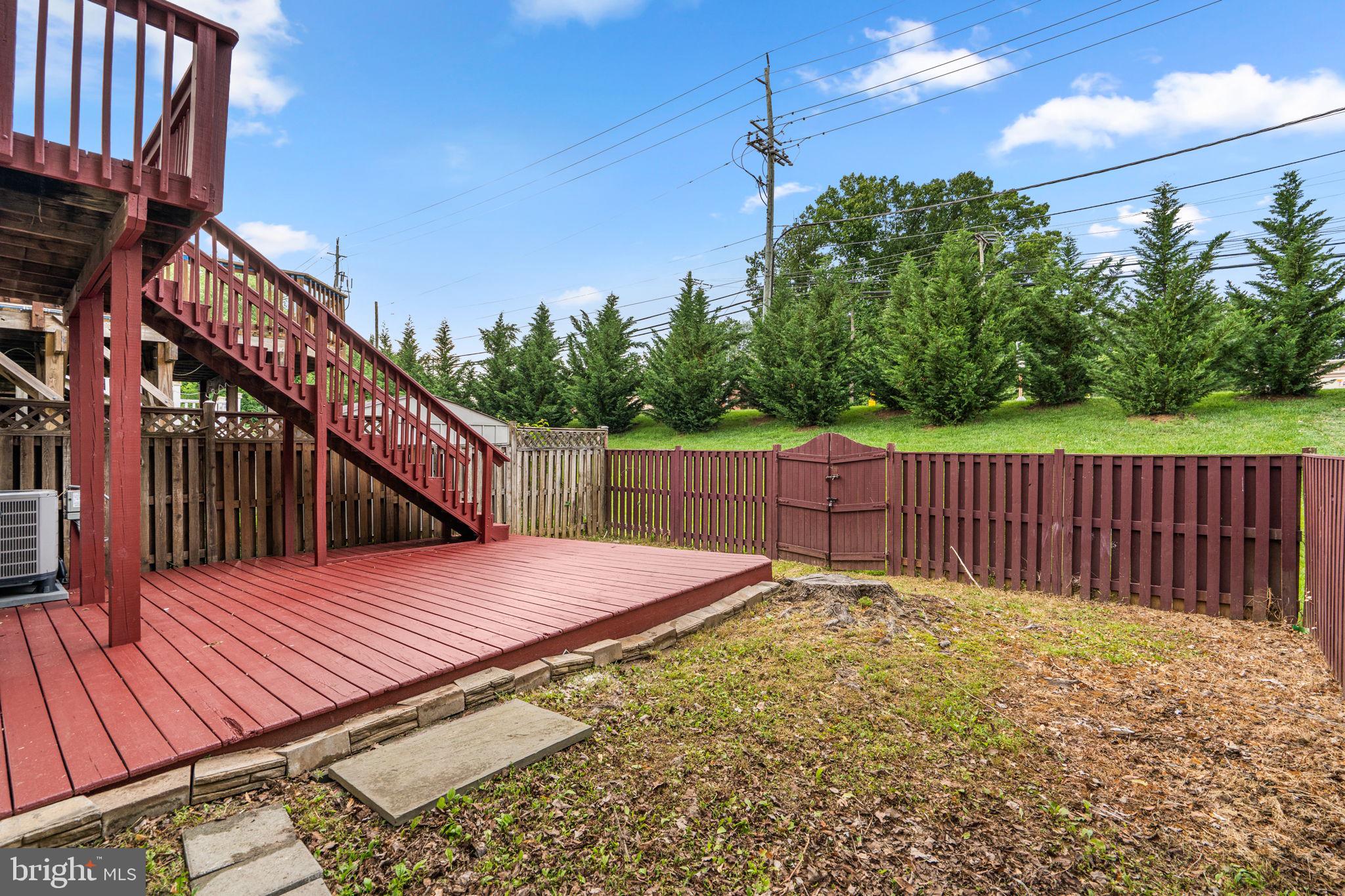 FLOWER HILL - Residential