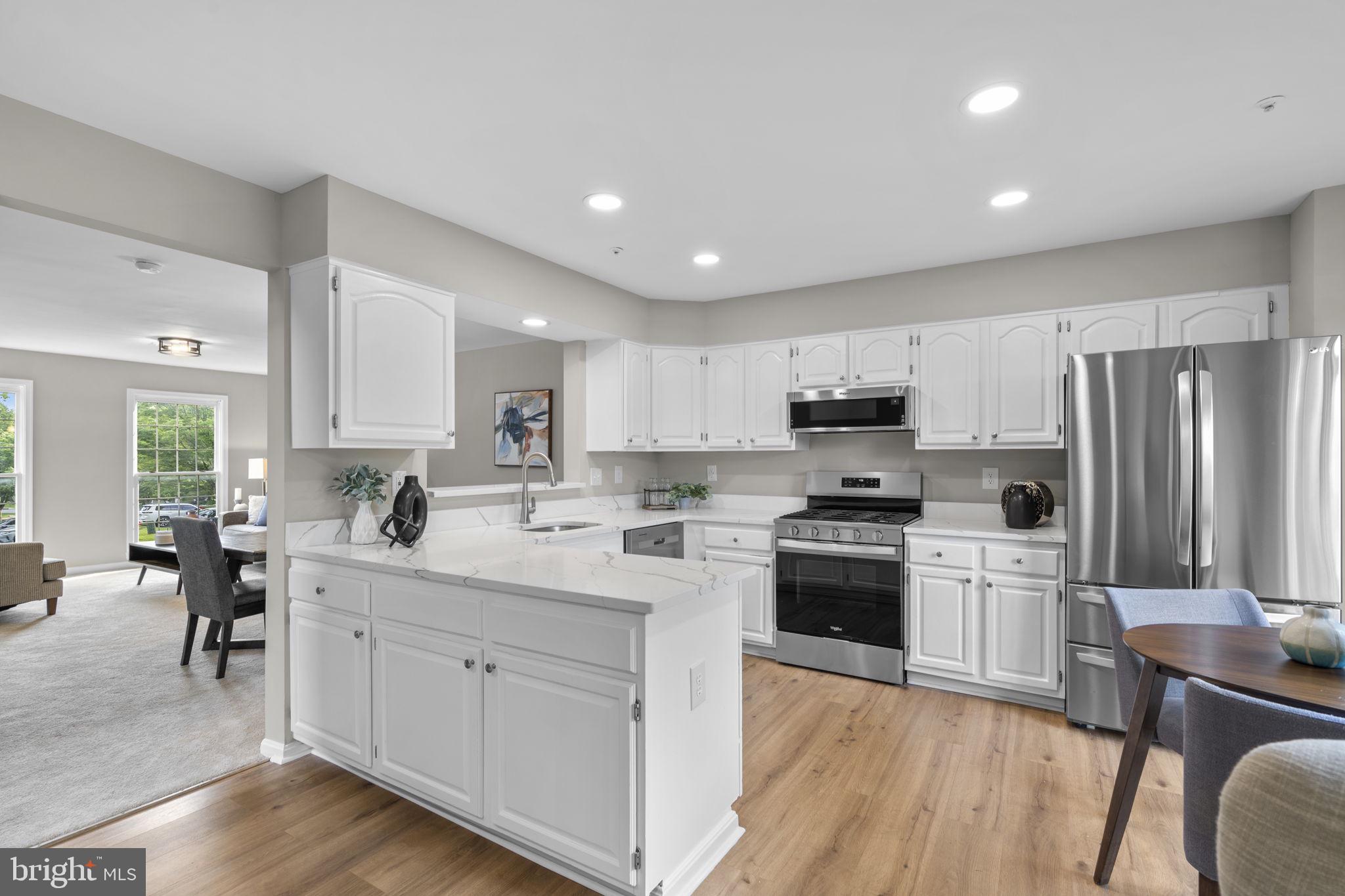 FLOWER HILL - Residential