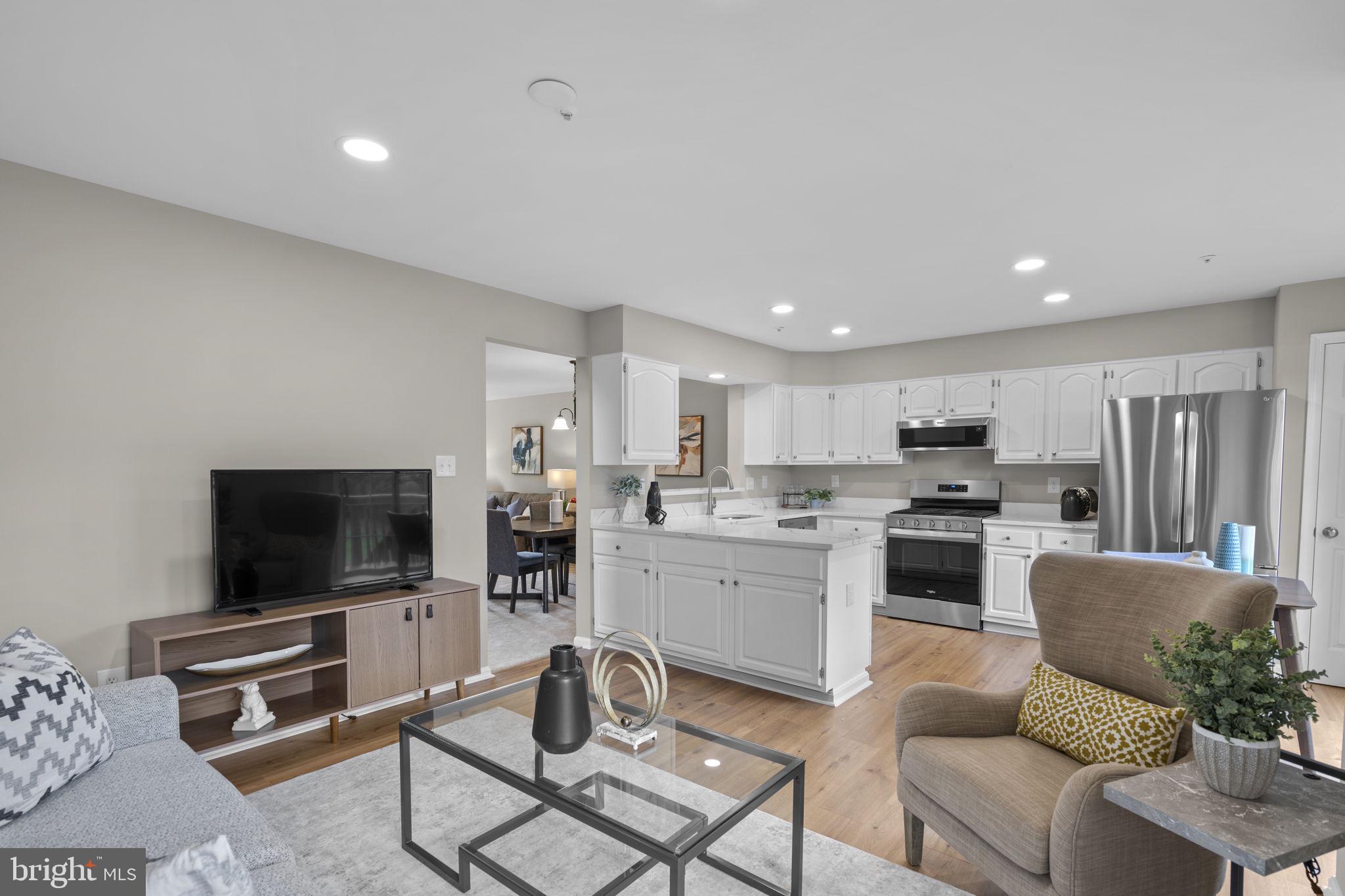 FLOWER HILL - Residential