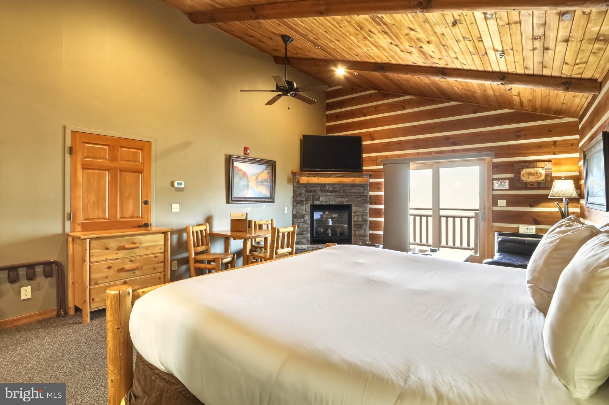 THE LODGES AT SUNSET VILLAGE - Residential
