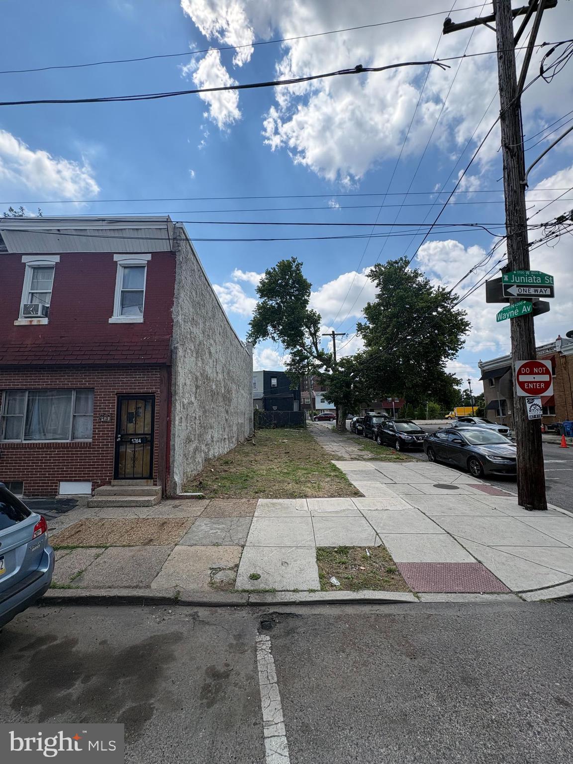 CORNER LOT