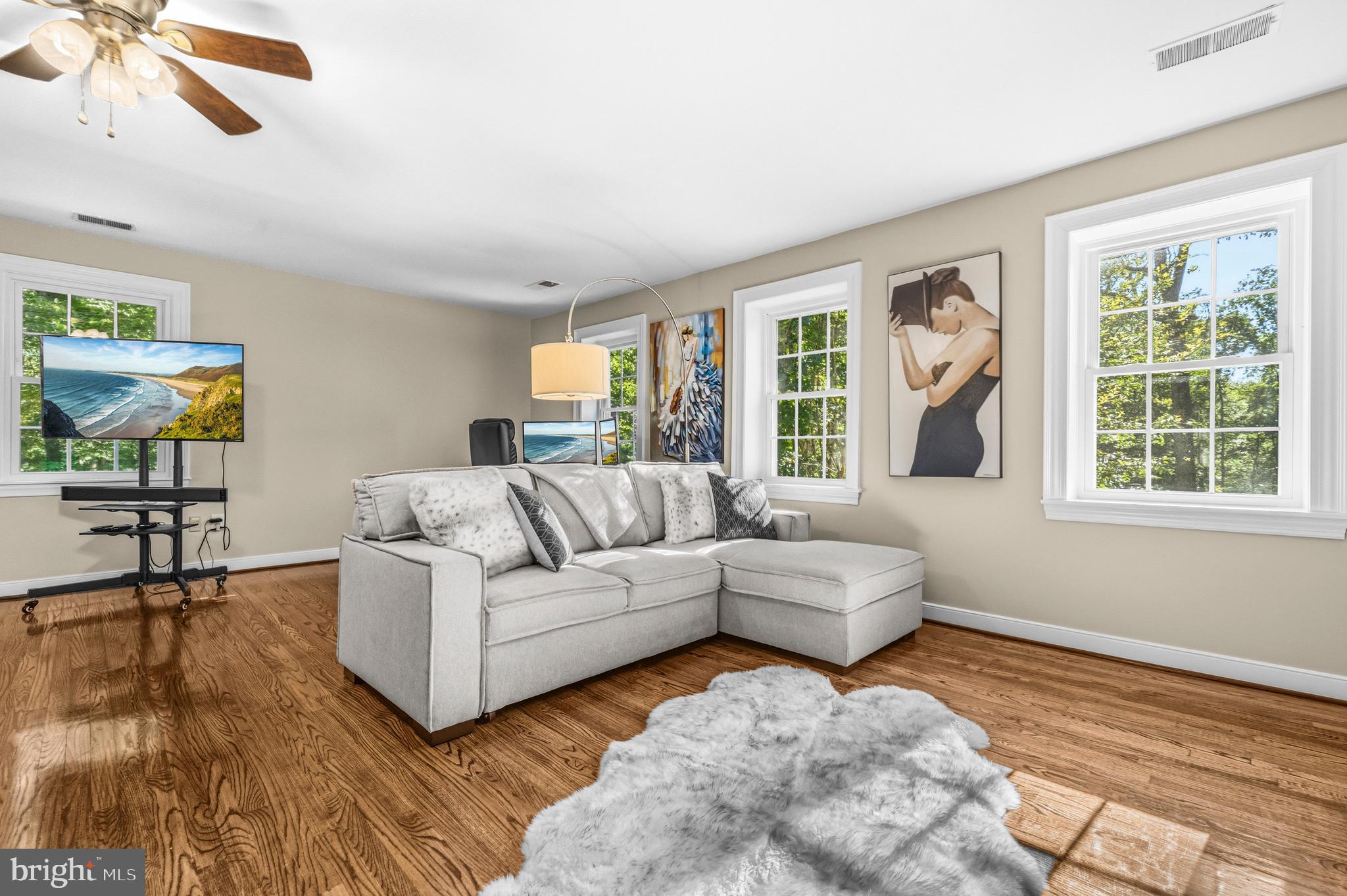 DOMINION VALLEY HUNT - Residential