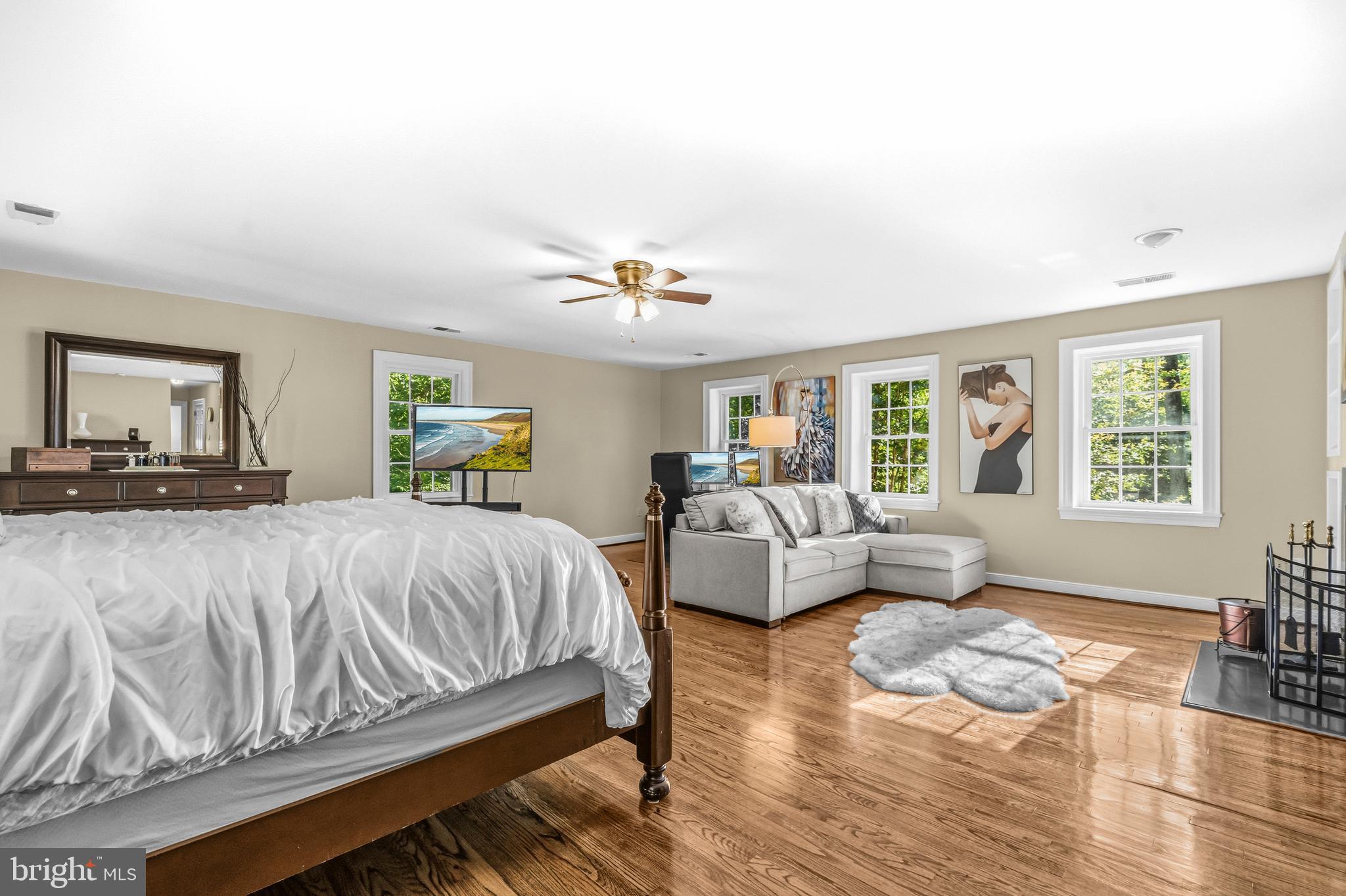 DOMINION VALLEY HUNT - Residential