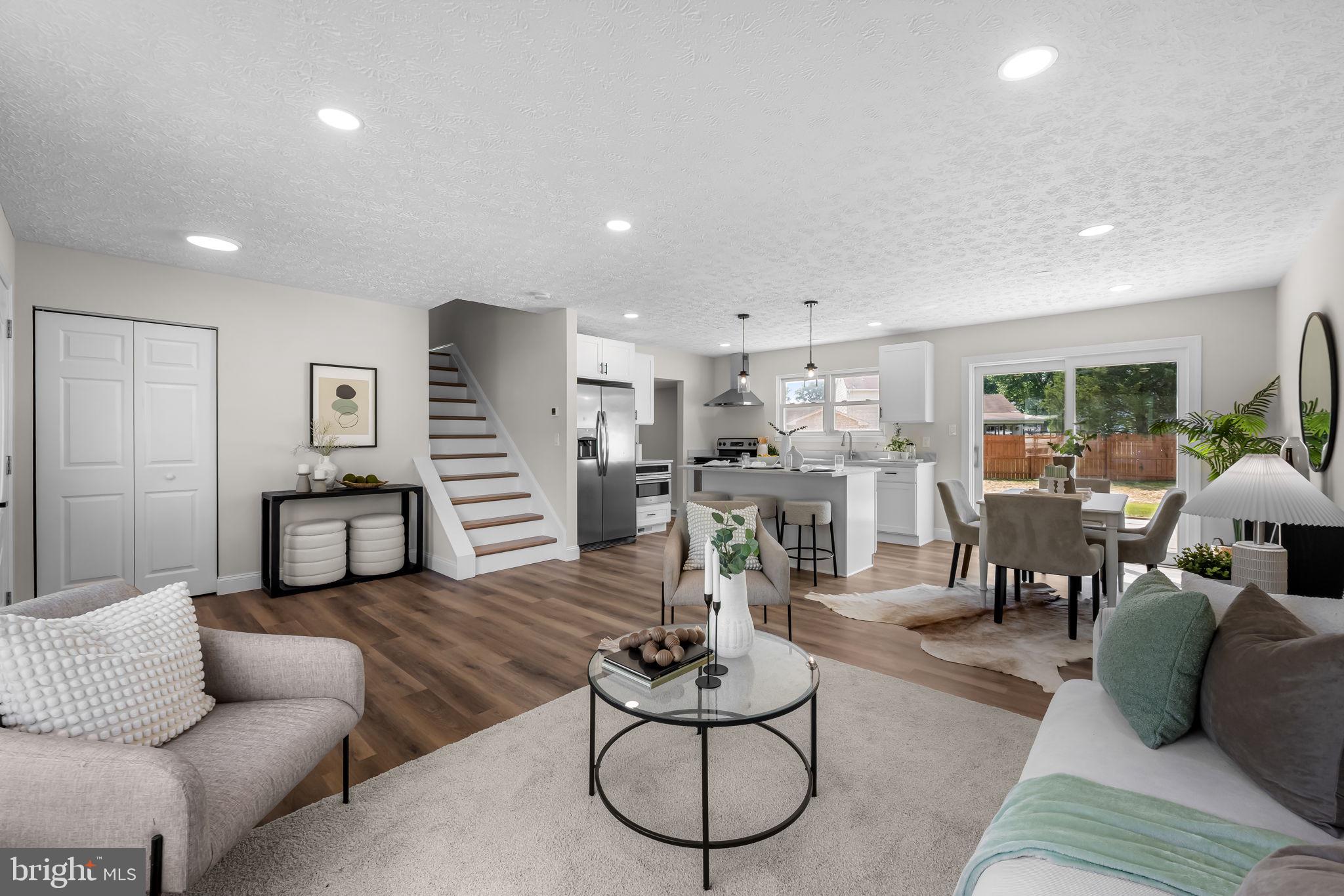 BAY COUNTRY - Residential