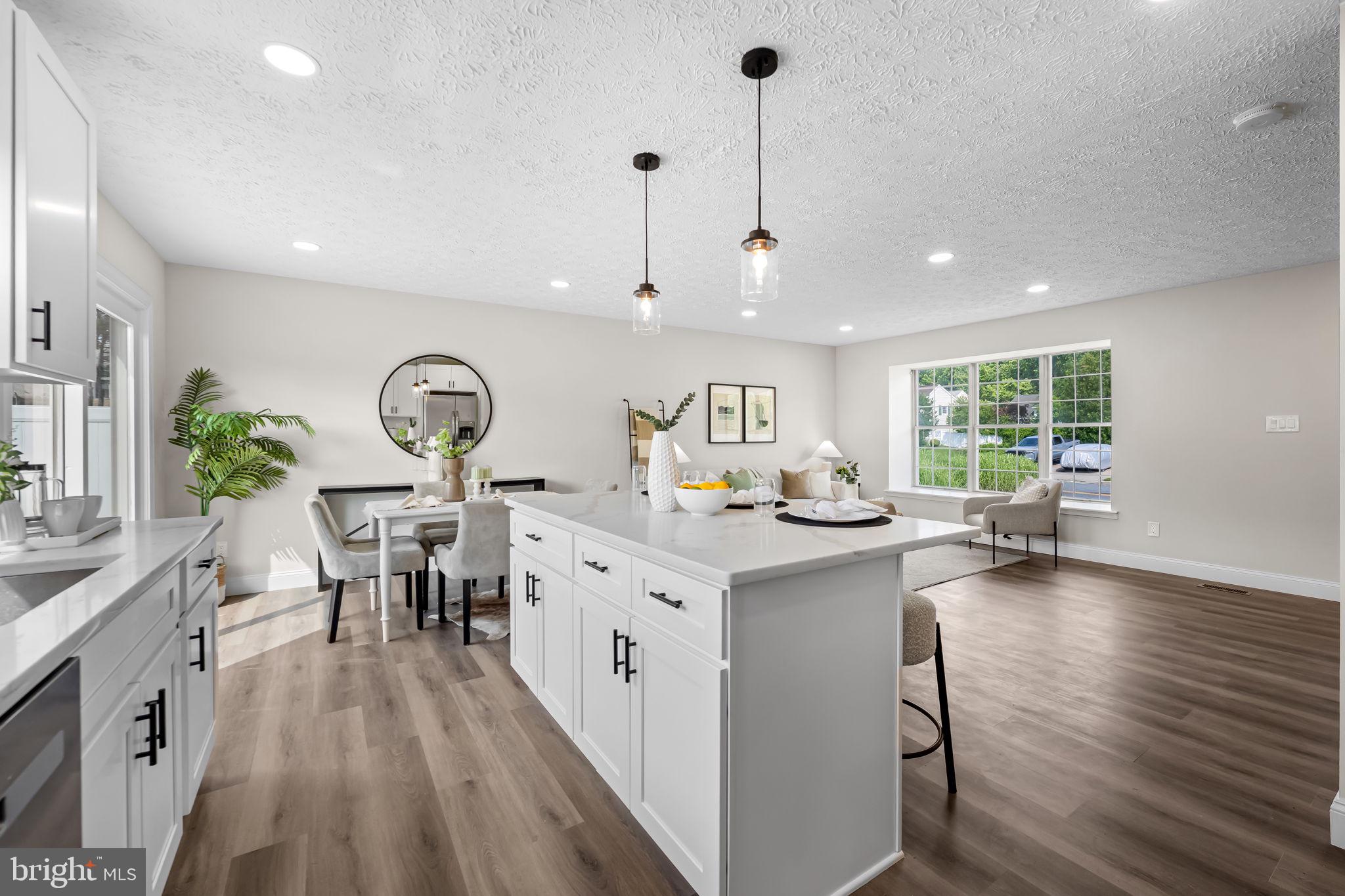 BAY COUNTRY - Residential