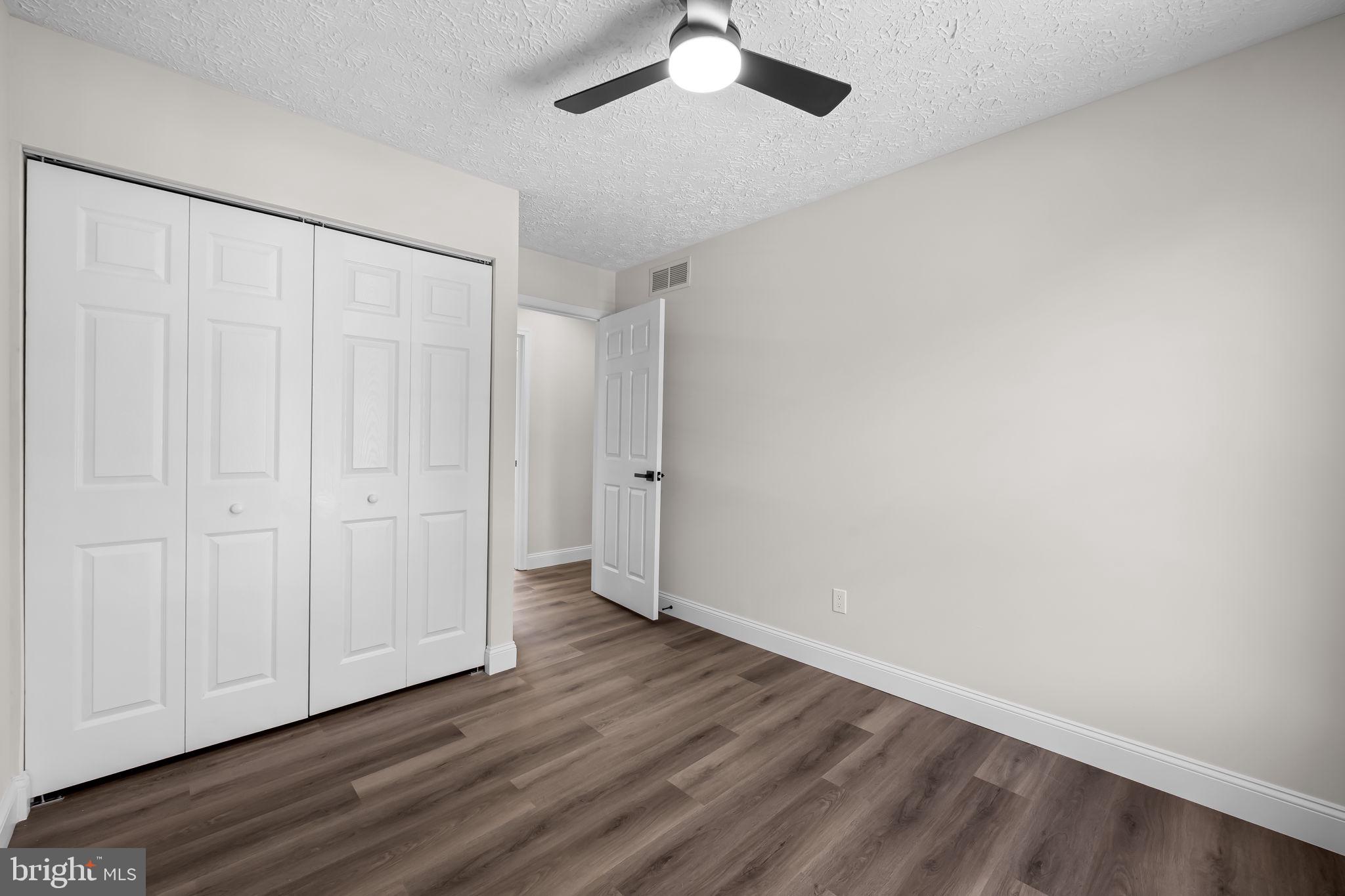 BAY COUNTRY - Residential