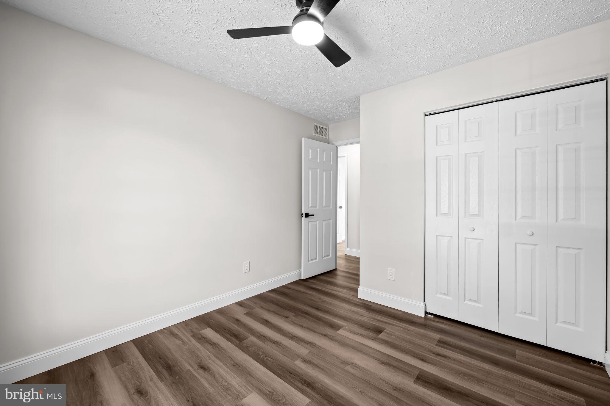 BAY COUNTRY - Residential