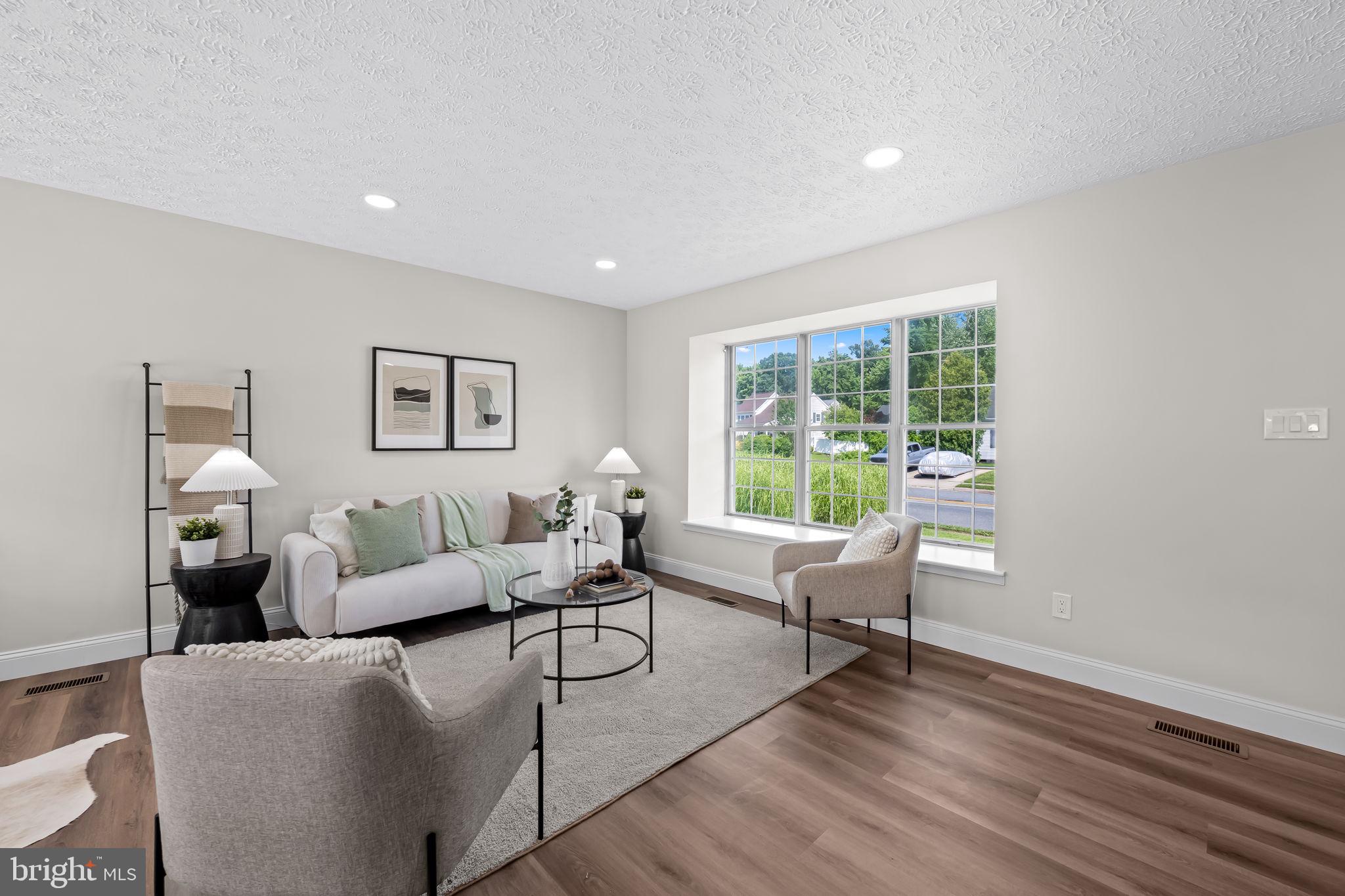 BAY COUNTRY - Residential