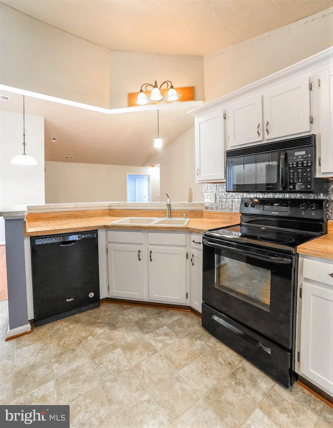 LANCASTER / WESTLAKE VILLAGE - Residential