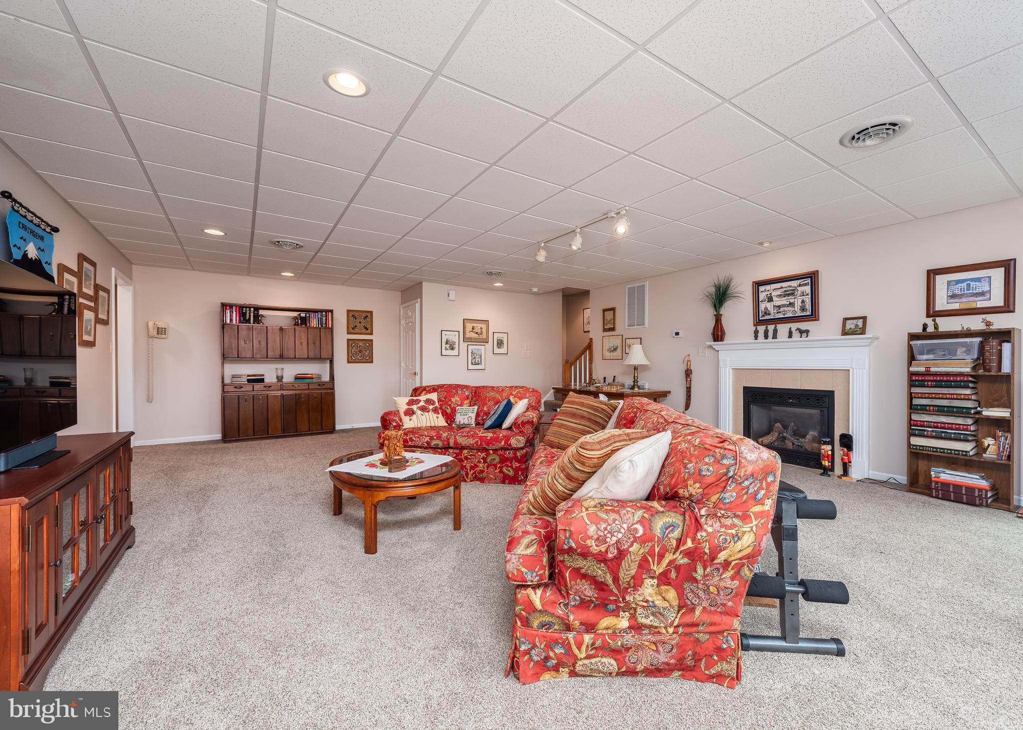 PENN NATIONAL GOLF COURSE COMMUNITY - Residential