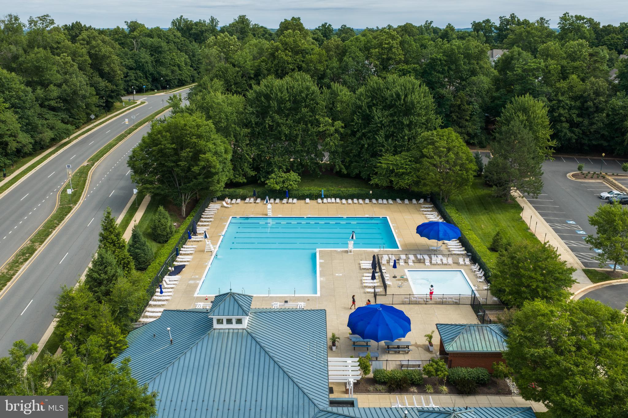 LOWES ISLAND - Residential